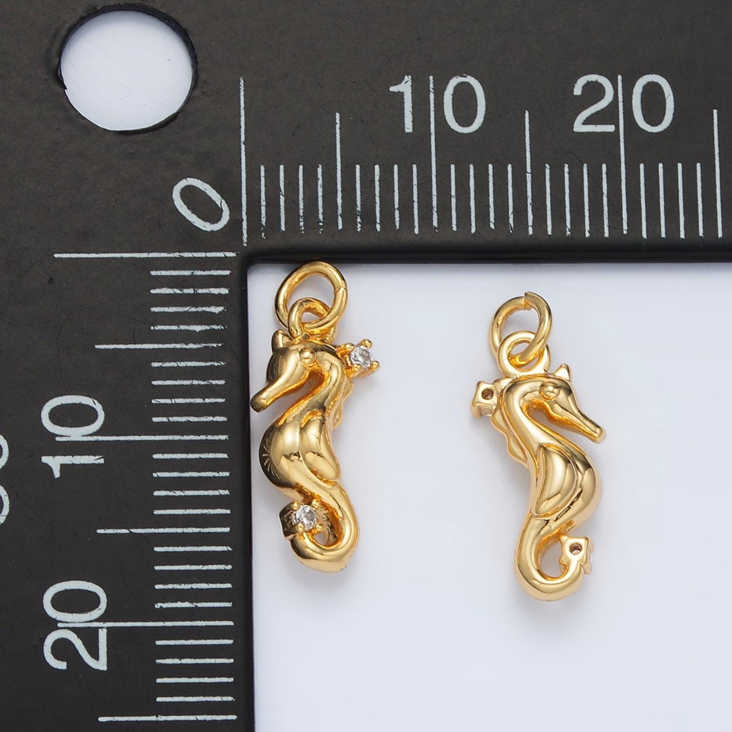 Tiny gold sea horse pendant 24k gold filled seahorse charm animal under the sea pendant | ac154
