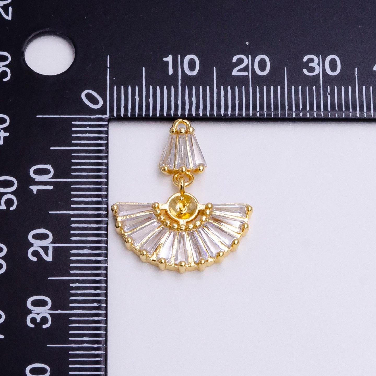 Dainty fan shaped baguette cz charm ac-1458