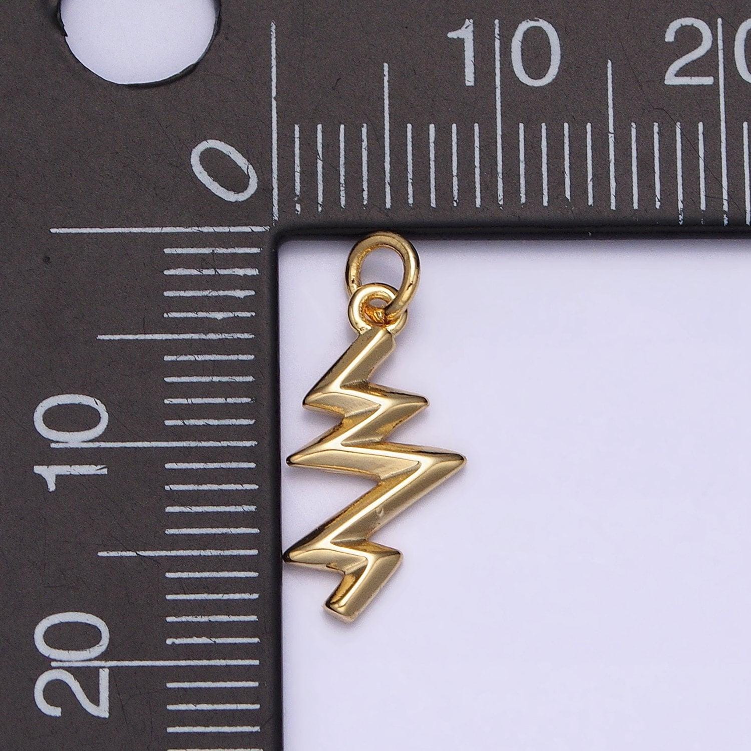 Gold thunder charm, mini bolt pendant, zig zag lightning inspired wholesale supplier ac1154