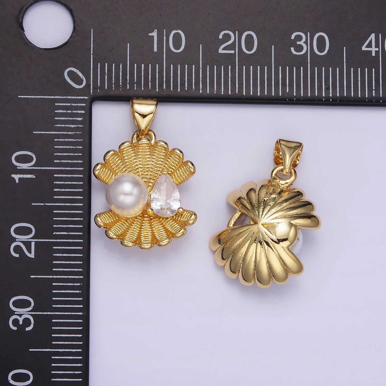 14k gold filled 14mm sea shell line-textured add-on charm with faux pearl and clear cz | aa1313