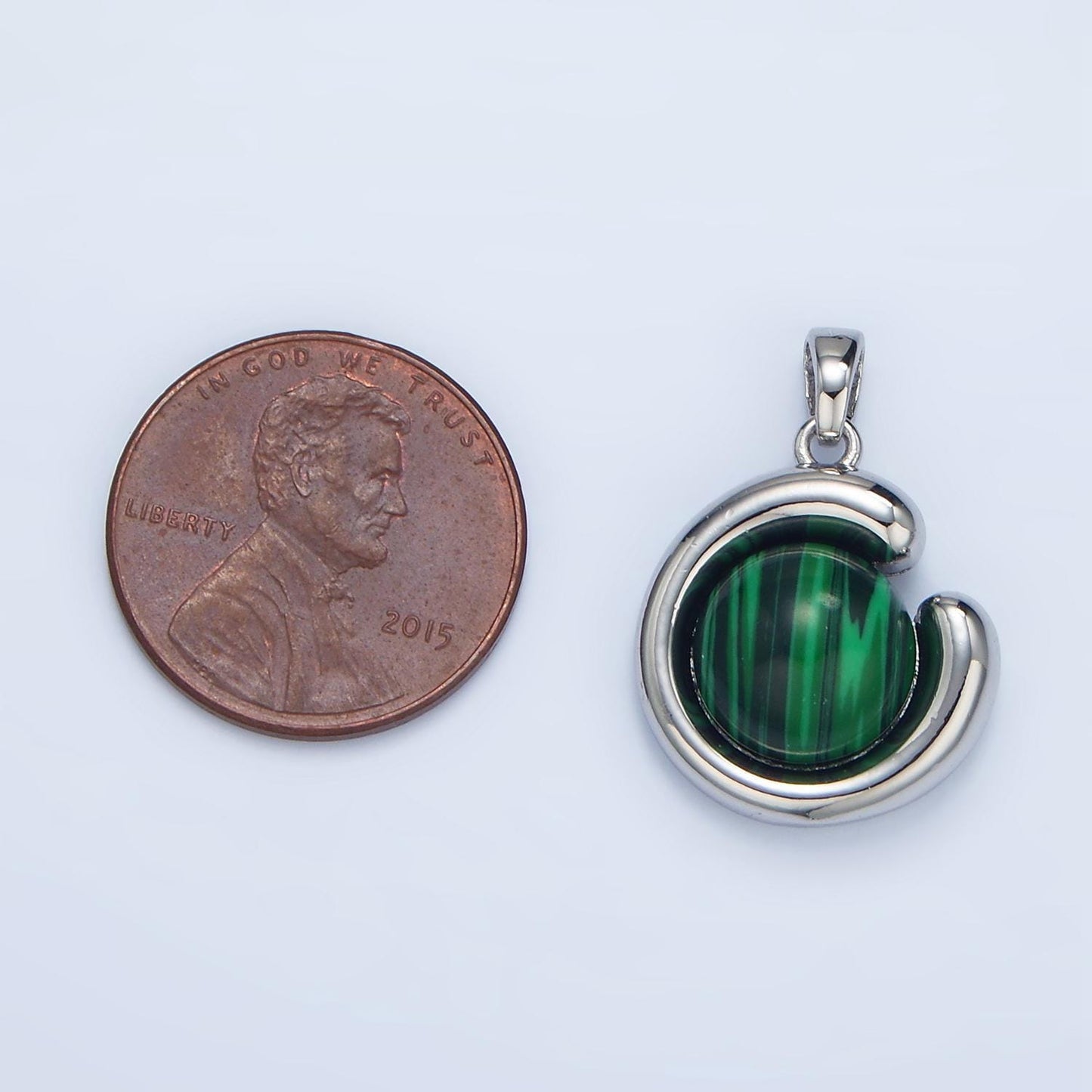 Round bubbled malachite / carnelian / aventurine gemstone in gold & silver pendant | aa976-aa978