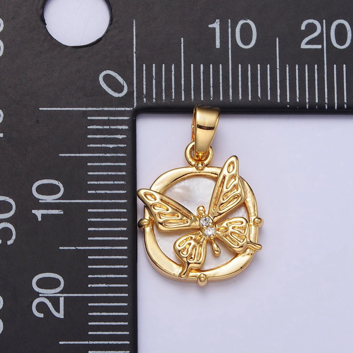 Gold pearl butterfly charm medallion pendant, 24k gold filled round shell pearl mariposa charm for jewelry making | aa-113