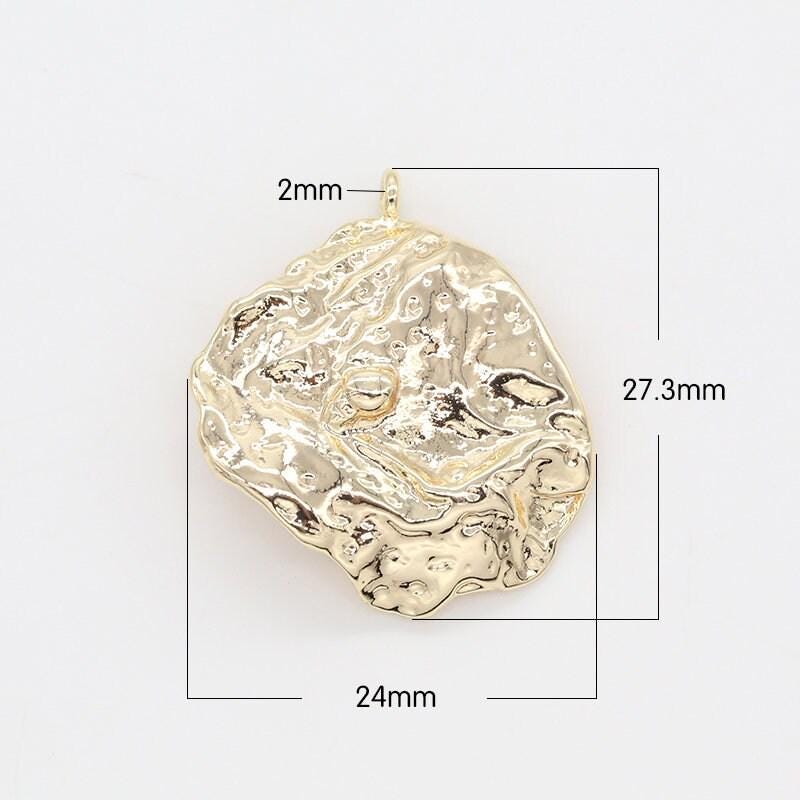 Hammered moon round gold coin charm gold rustic coin pendant size 24x27.3 mm pendant circle charm -149