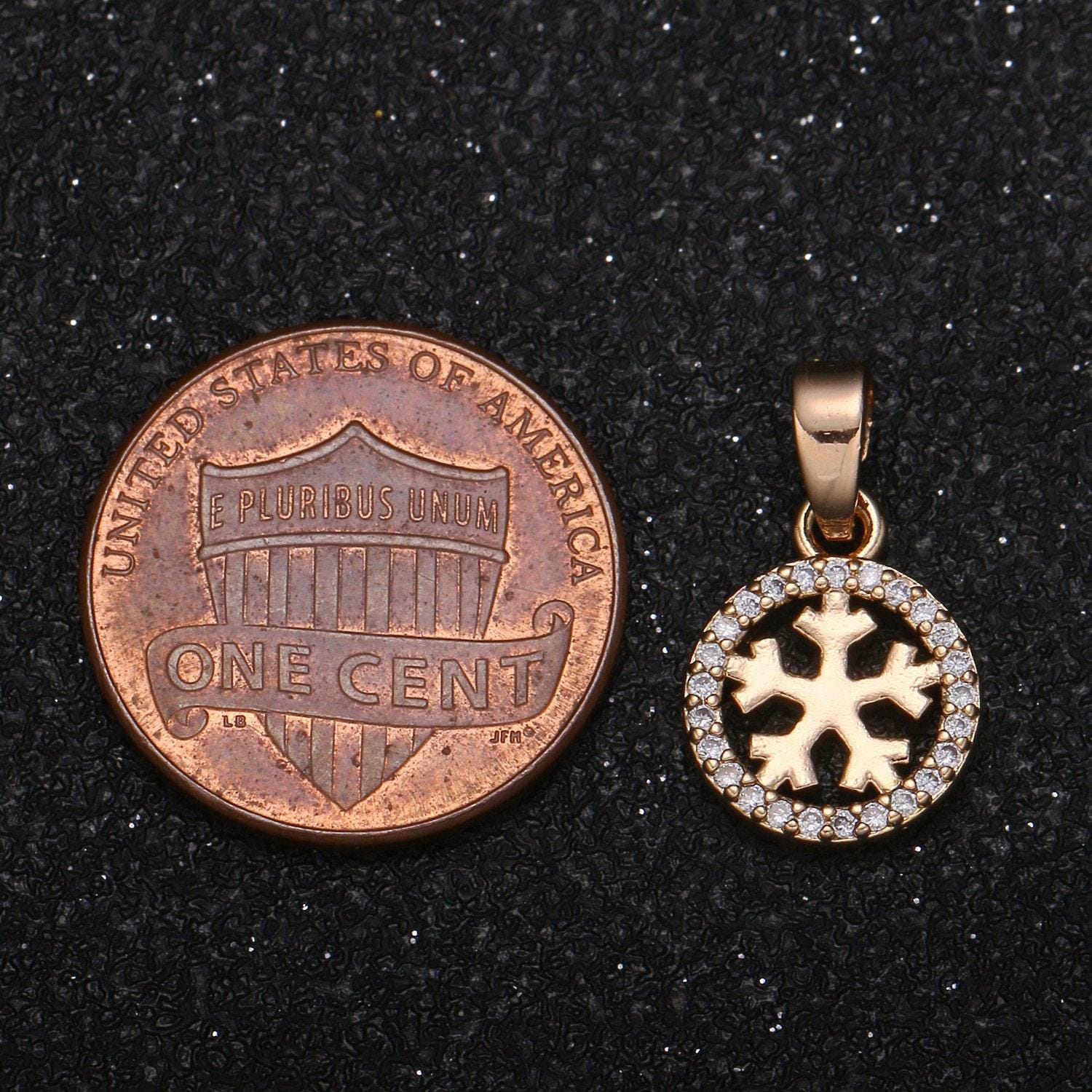 Gold snow charm micro pave charm , winter snowflake jewelry pendant charm for jewelry supply, 1051