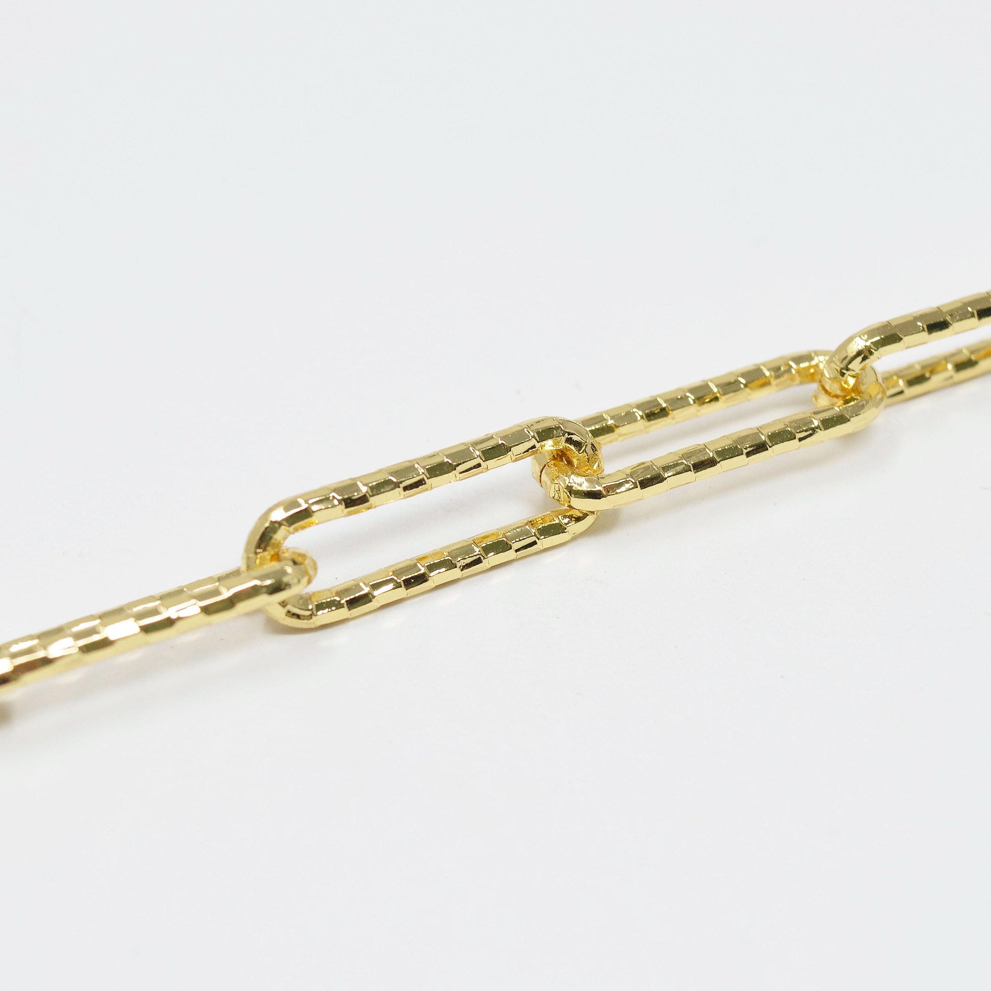 Woven embosed 24k gold plated rolo cable paperclip chain by yard, link cable bold elongate chain, fancy wholesale bulk roll chain, 425