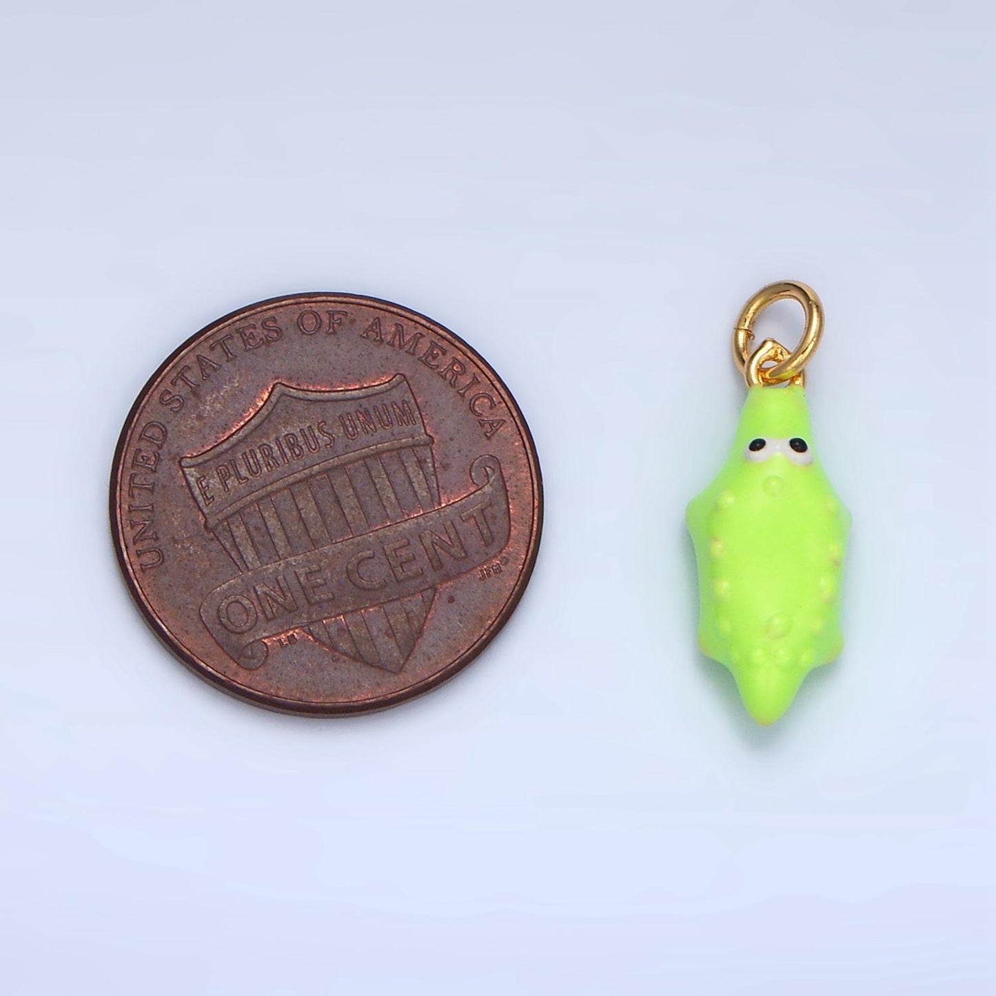 Neon green alligator crocodile gator charm glass animal pendant charm | x308