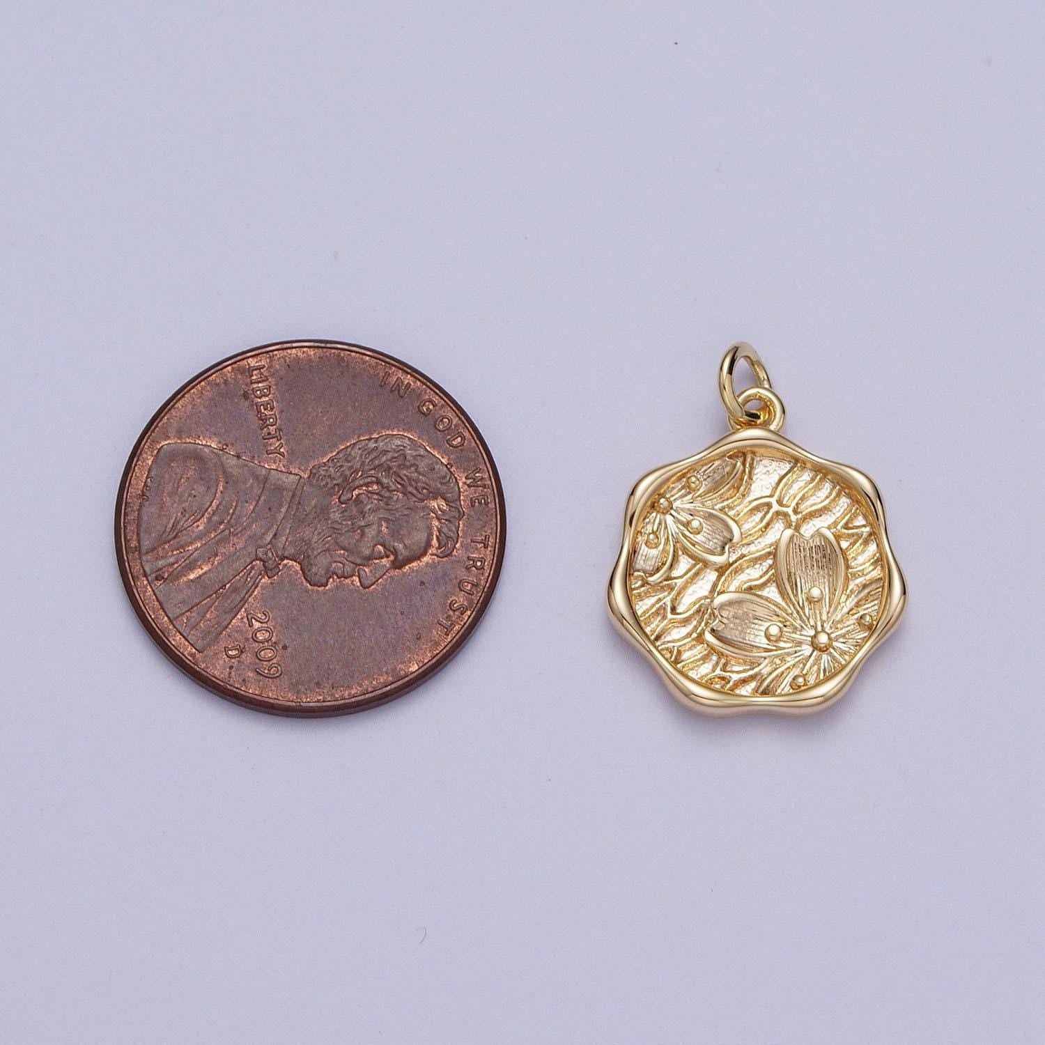 Gold embossed cherry blossom flowers medallion pendant, 16k gold filled textured floral florette wavey coin design charm | x-780