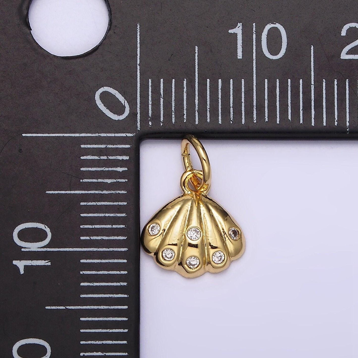 Cubic beach tiny shell charm gold sea shell pendant for bracelet earring necklace component mermaid inspired n-982
