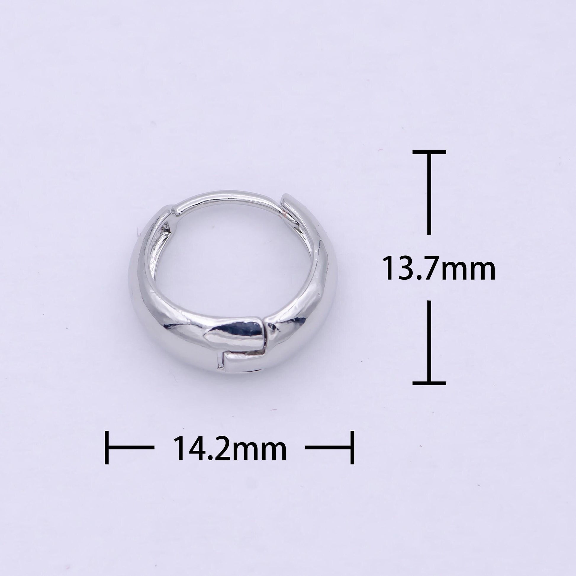 Dainty gold filled huggie hoop / perfect for every day wear / minimalist earring jewelry / perfect gift for her girl 14, 18mm