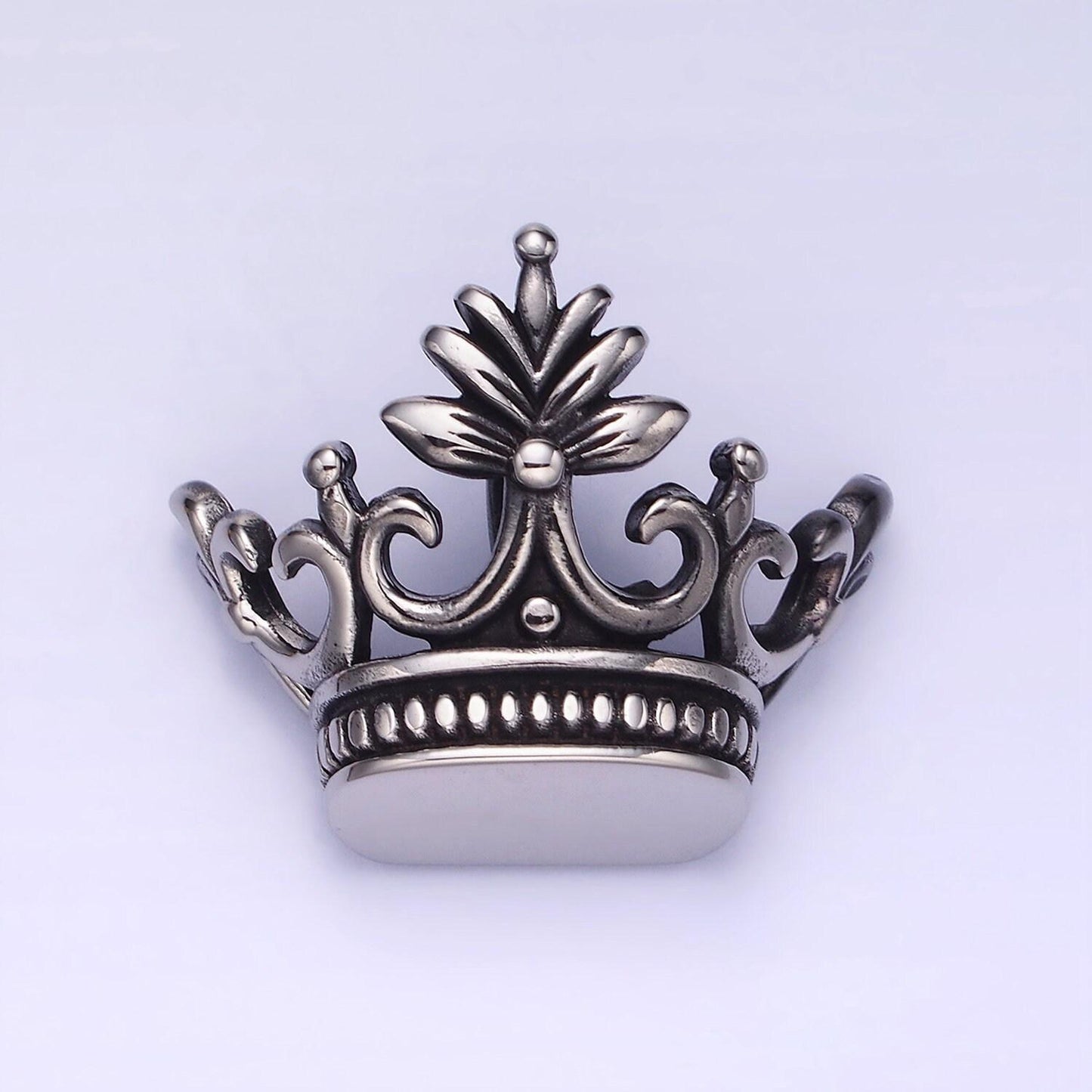 Stainless steel 30mm leaf royal crown back loop pendant in gold & silver | p1386