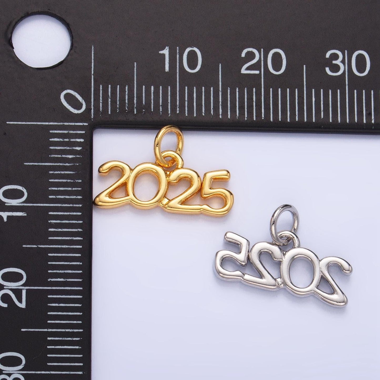 Dainty gold filled 2025 year silver number charms pendant diy jewelry making charm for new years eve gift jewelry graduation cap tassel