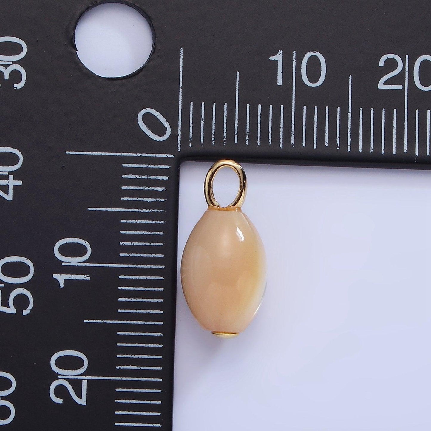 Dainty pretty mauve brown white oval pear pearl charm teardrop genuine freshwater pearlcore wedding pearls pendant p1587