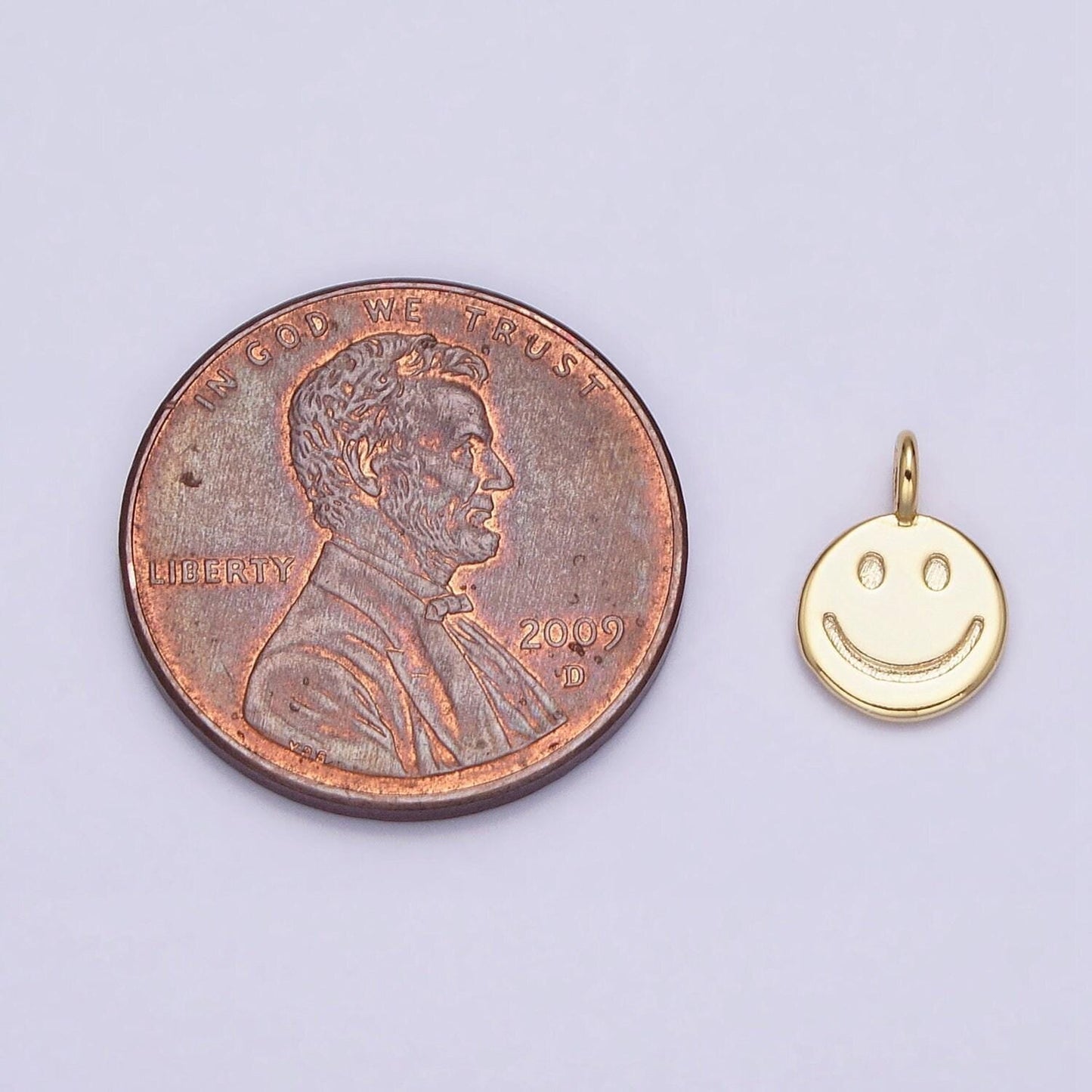 Dainty 16k gold filled happy face charm dangle charm for bracelet necklace earring component y2k jewelry ac1145