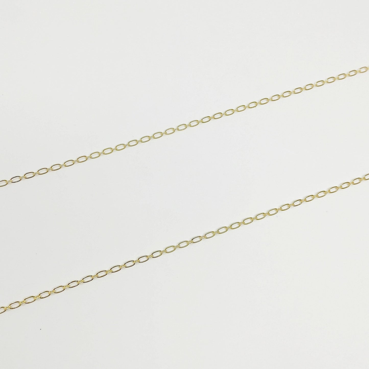 Dainty oval rolo 24k gold chain by yard, oval link, wholesale bulk roll chain for jewelry making, width 2.4mm,roll-407