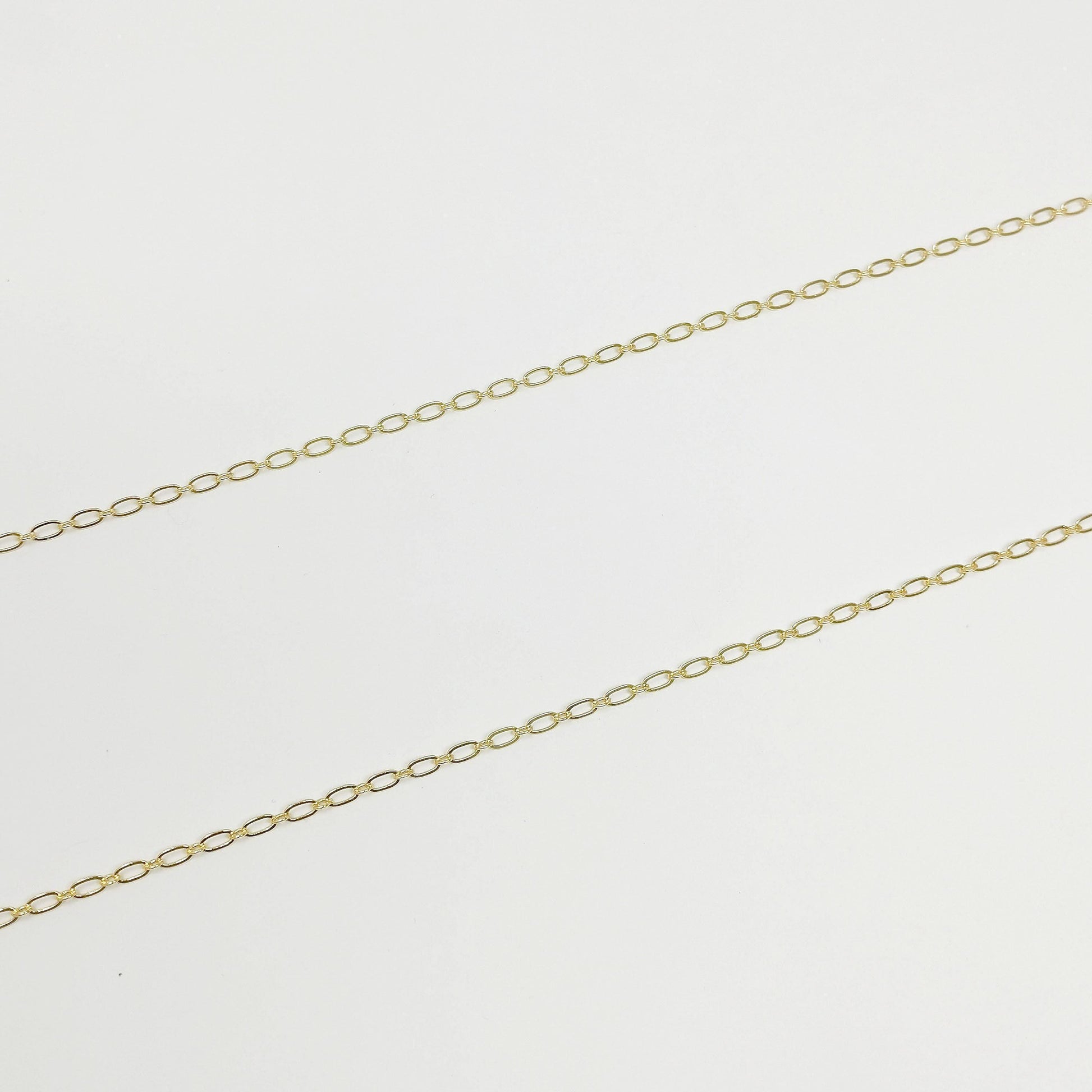 Dainty oval rolo 24k gold chain by yard, oval link, wholesale bulk roll chain for jewelry making, width 2.4mm,roll-407