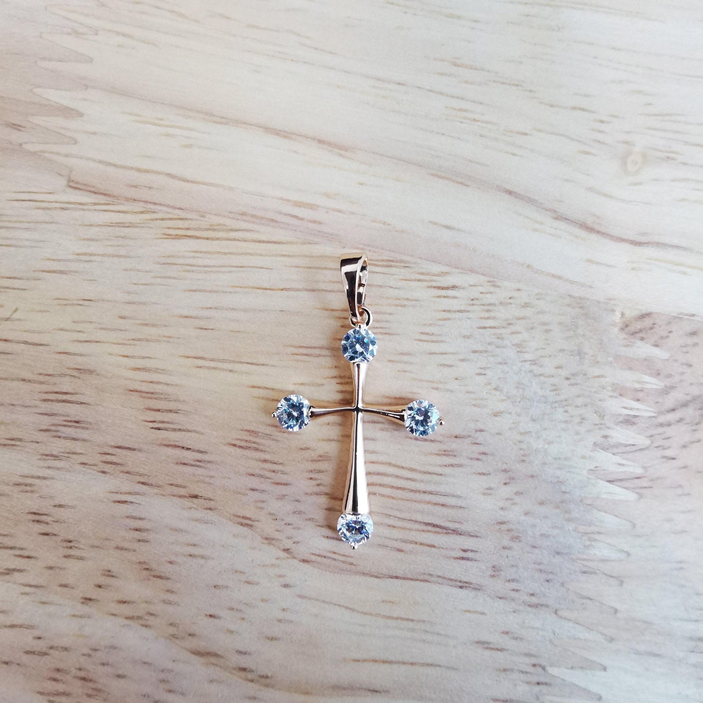 Simple minimalist gold filled cross pendants i-827