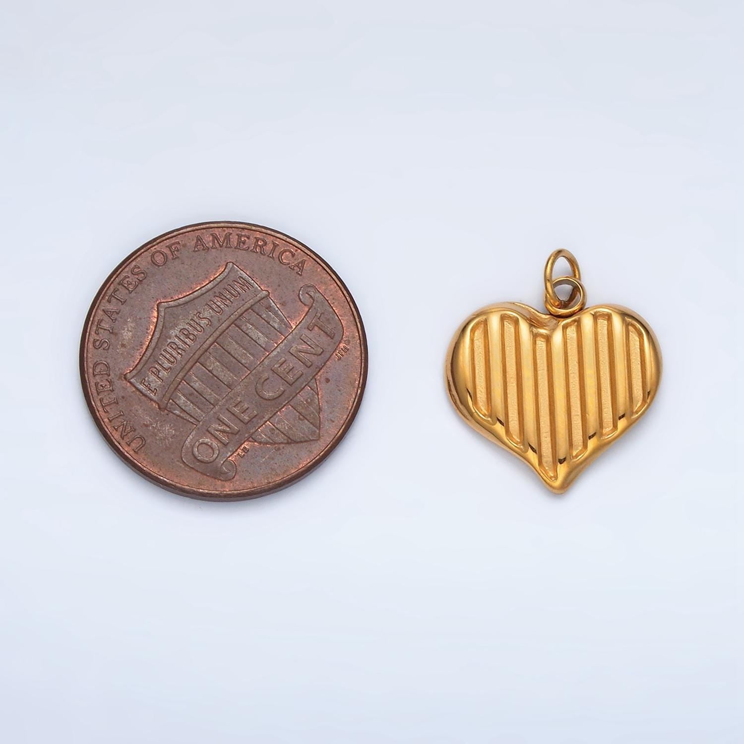 Stainless steel mini bar lined heart charm | p-1046