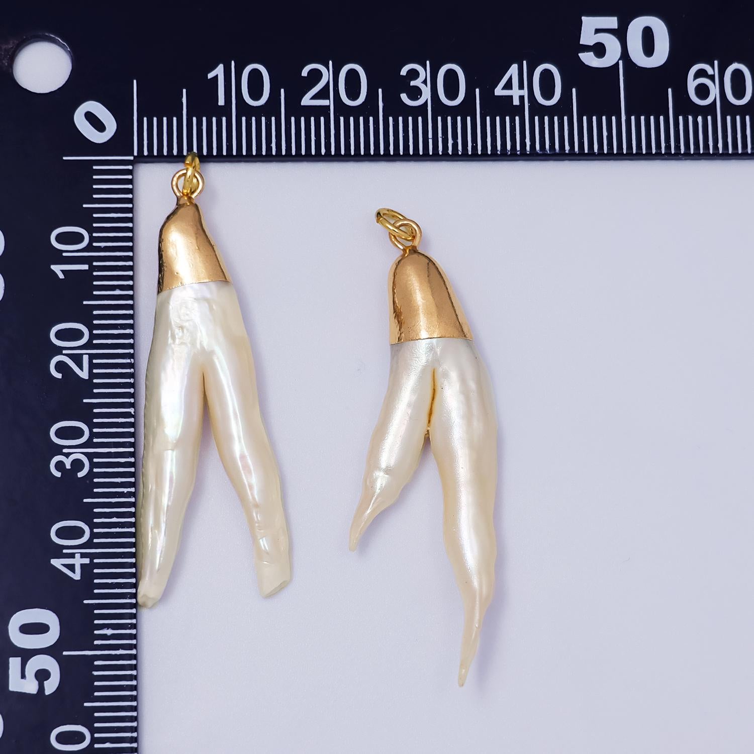 Biwa Natural Pearl Claw Pendant, Freeform Chicken Feet Pearl Charm, 2 branch freshwater pearls, gemstone beads, craft supplies P1941