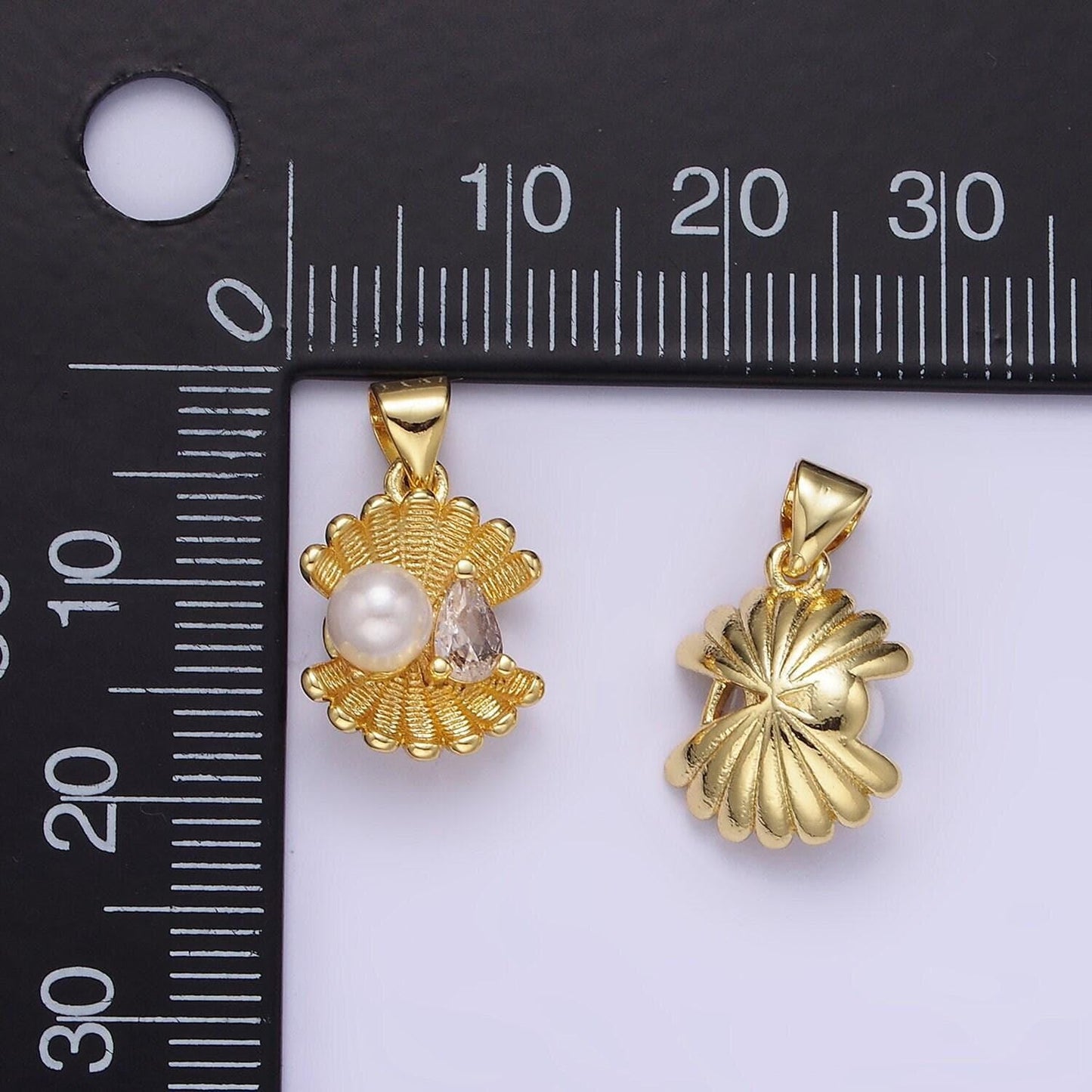 14k gold filled pearl clear cz teardrop line-textured clam sea shell pendant | aa-1147