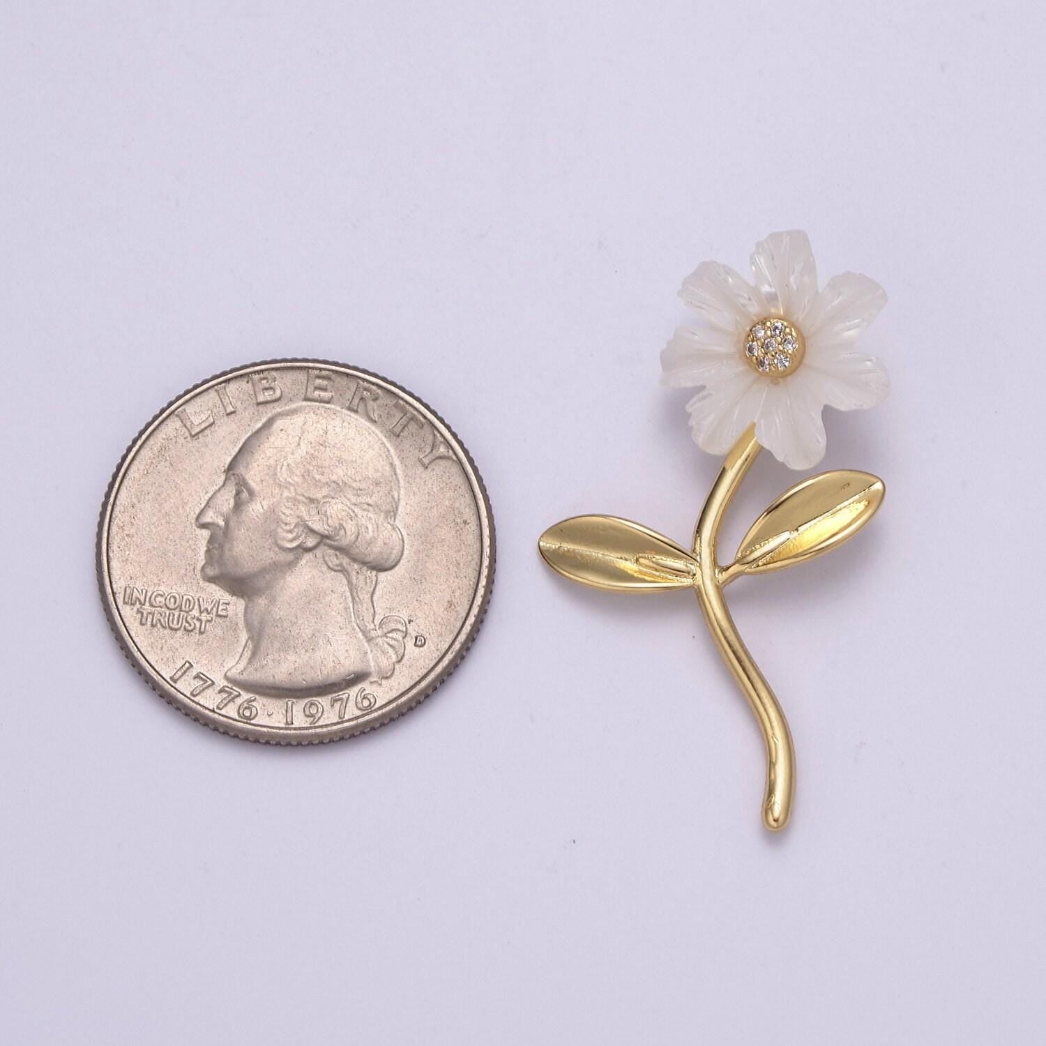 37.3mm gold filled daisy flower charms for necklace white daisy floral pendant for necklace, sweet romantic elegant dangle charm,n-528