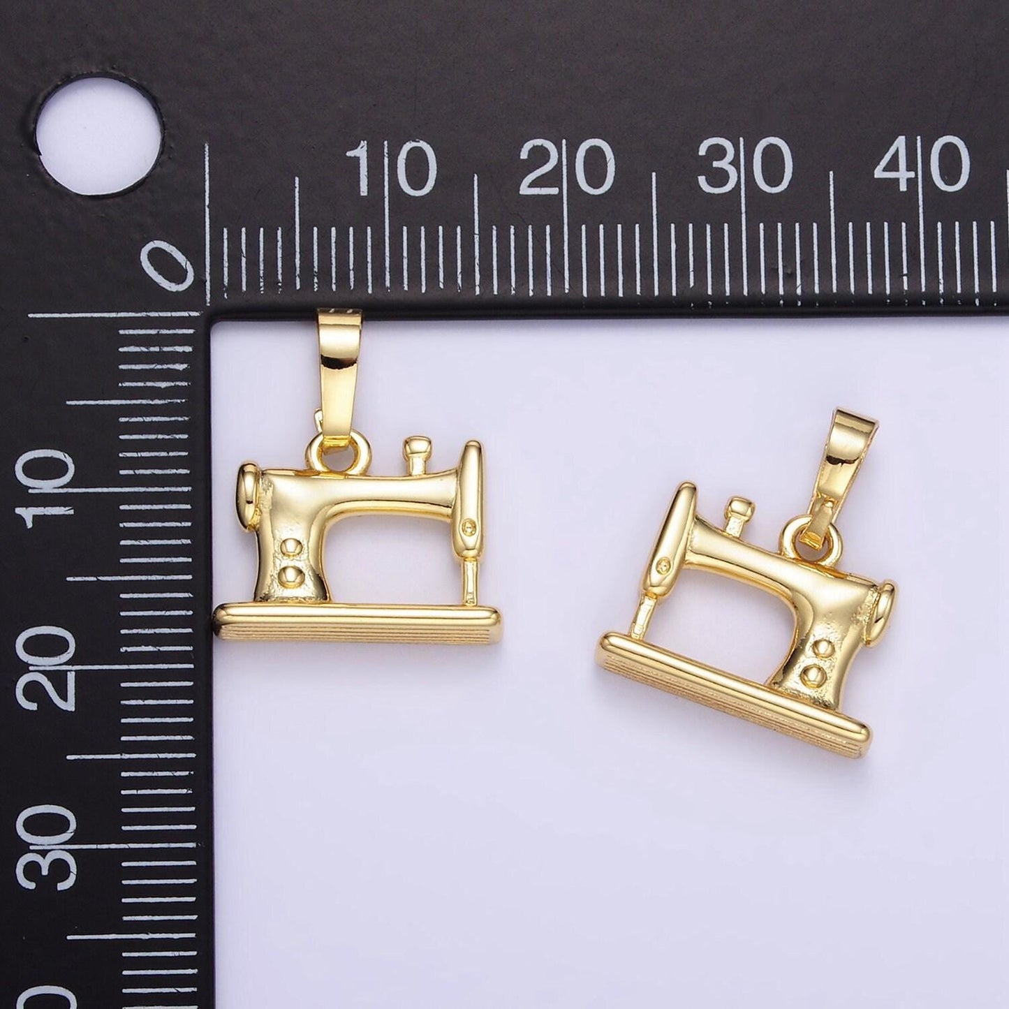 Dainty sewing charm 18k gold filled charm craft supplies fashion pendants for jewelry findings making accessory for bracelet necklace aa1347