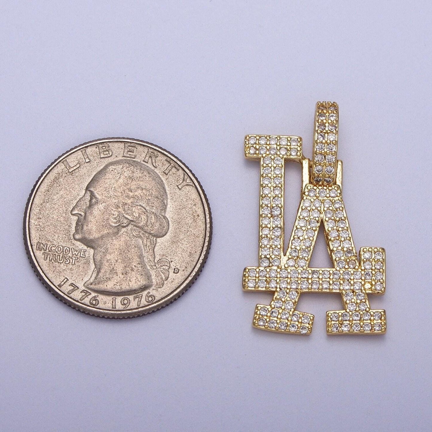 Iced gold los angeles charm i love la statement jewelry micro cz pave la fans sign sports pendants for necklace component | h-810
