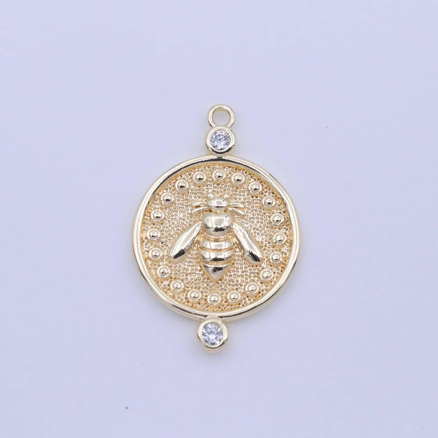 Mini gold bee charm-fly cz charm pendant circle charm, round disc, gold coin queenbee charm for necklace bracelet earring animal insect c772