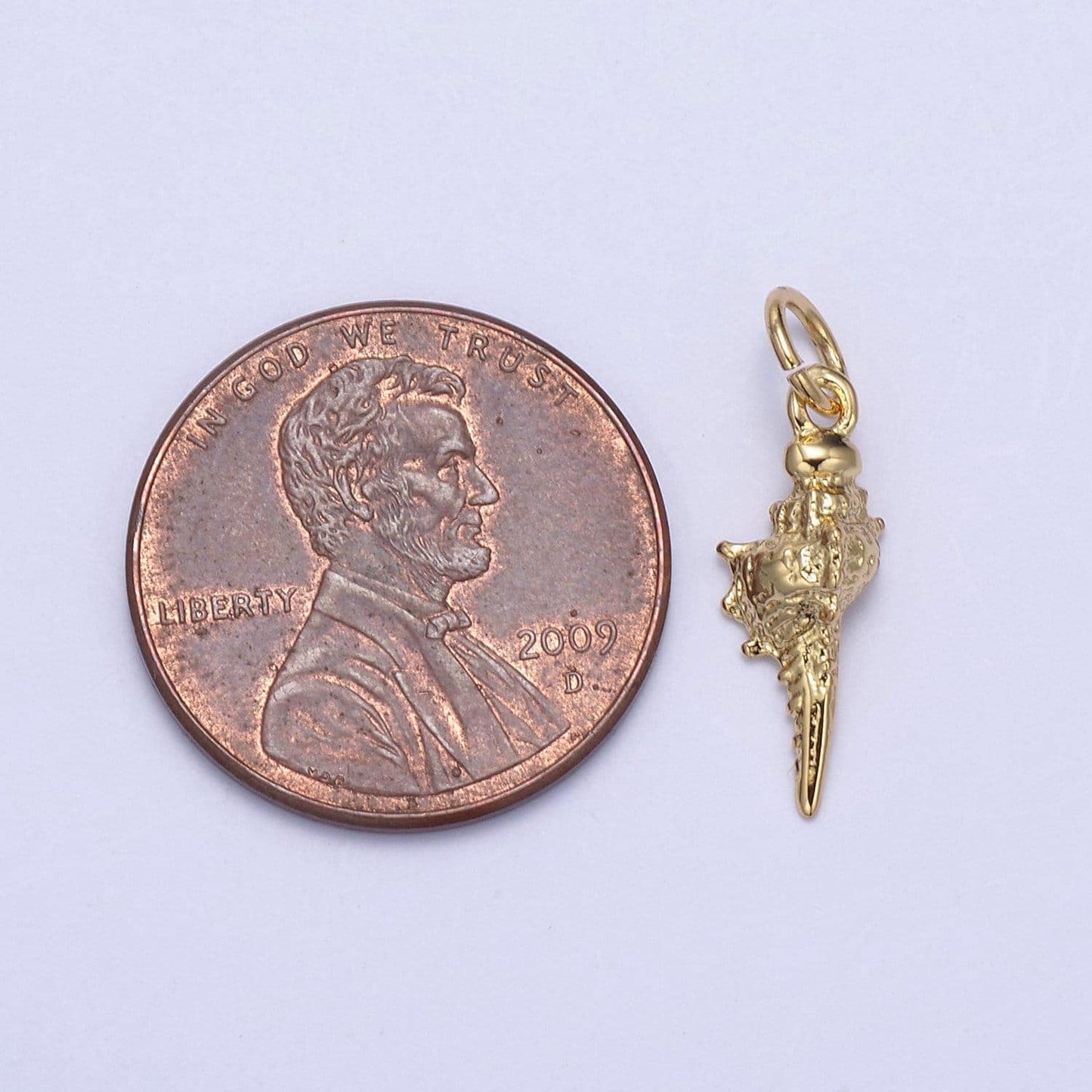 Dainty gold conch sea shell pendant micro summer ocean snail shell charm | diy fashion jewelry add on necklace bracelet | n-869