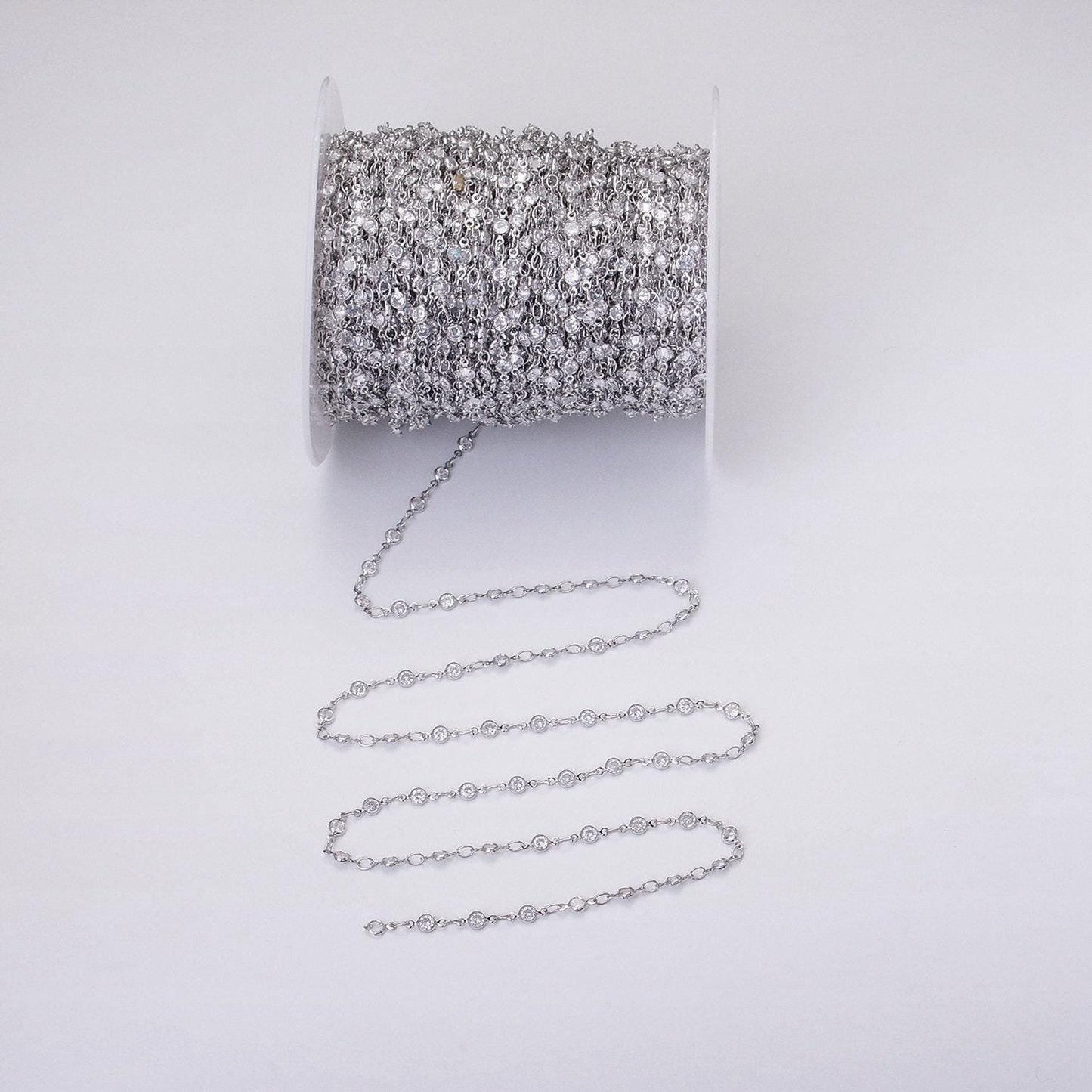 Dainty 16k gold filled 2.6mm clear round bezel cut cz figure eight link designed unfinished chain by yard for jewelry making | roll-1337