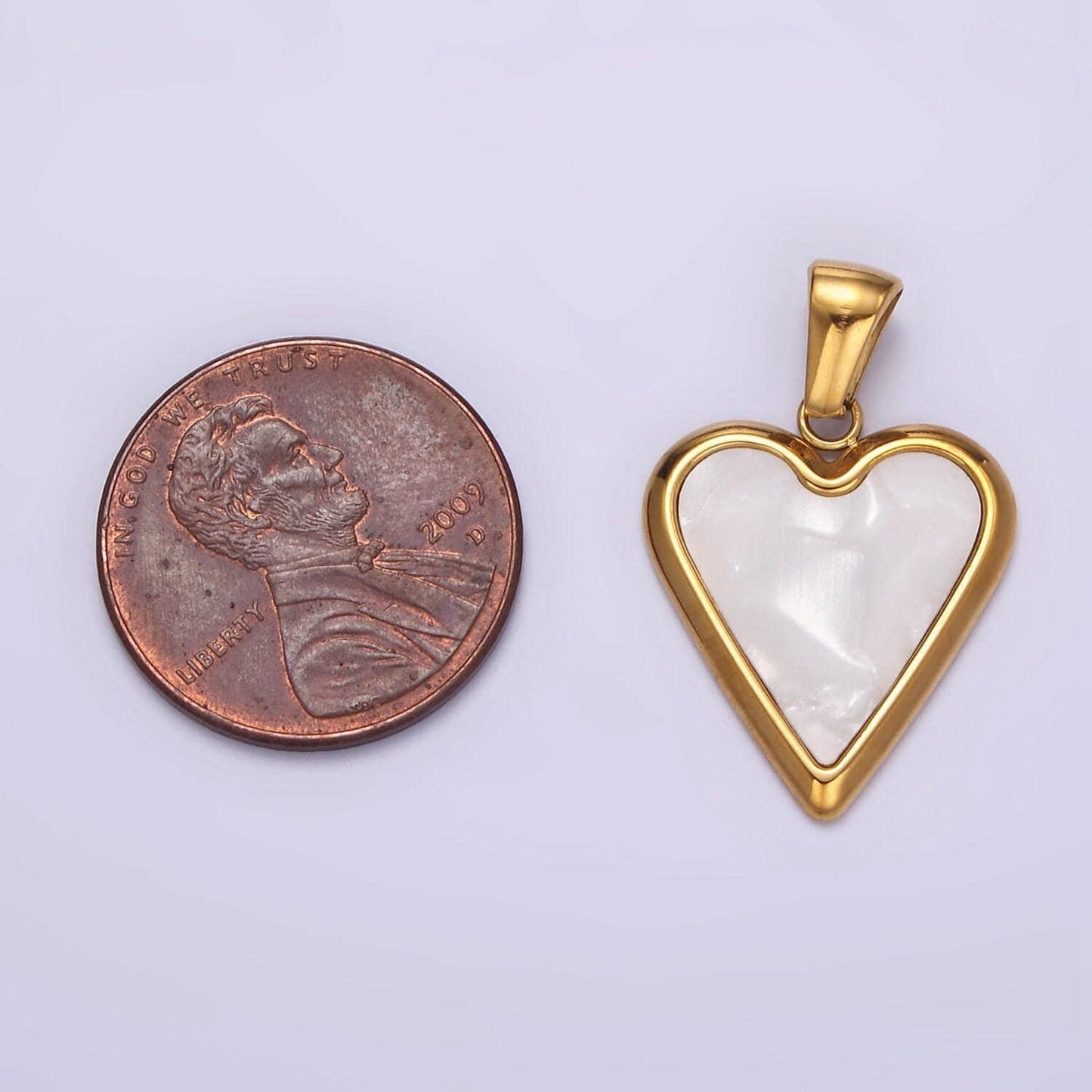 Gold stainless steel shell pearl heart charm gold heart pendant white black heart charm p832