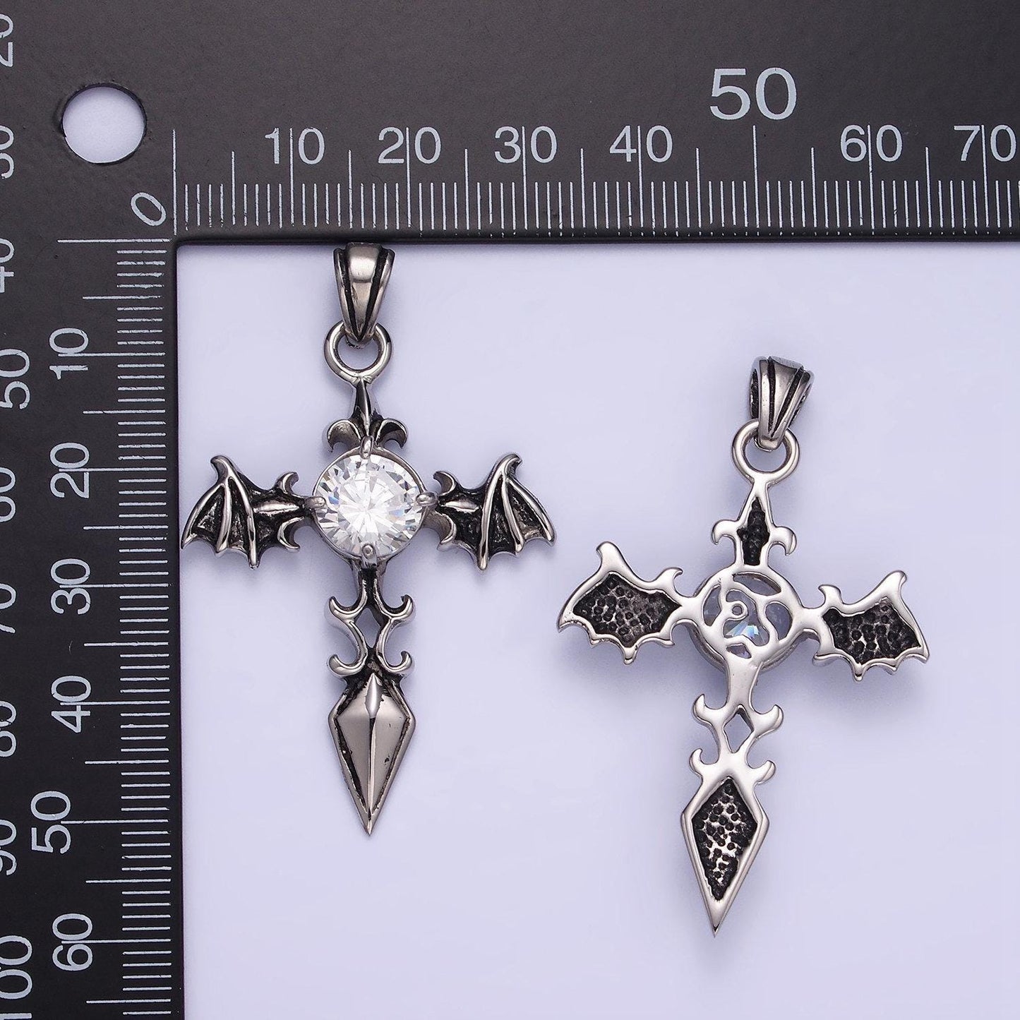 Gothic punk vampire bat wing cross necklace pendant antique silver stainless steel cross wings charm p-1415