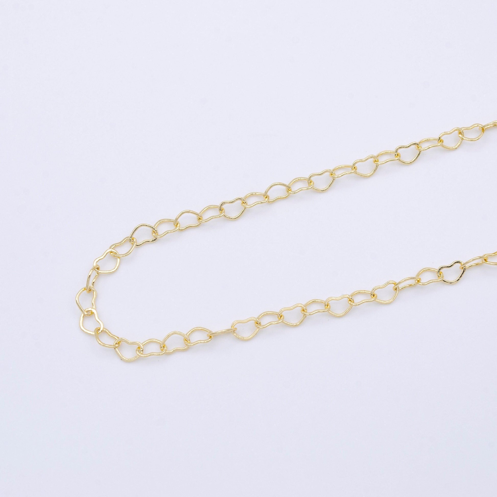 Gold heart link gold chain by yard, lovely heart charm chain, wholesale bulk roll chain for jewelry making width 3.4mm roll-1076