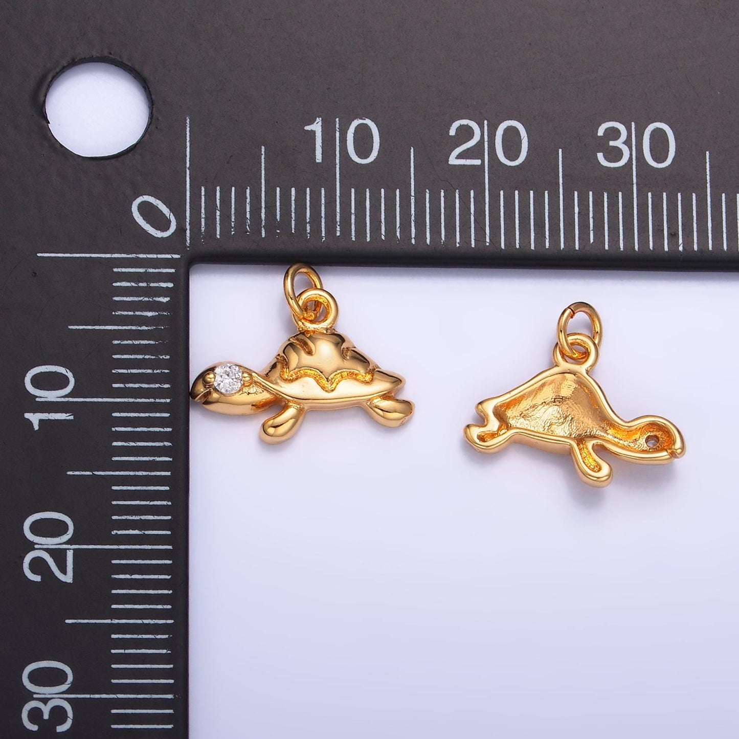 Tiny Little Gold Small Sea Turtle Charm Mini Tortoise Animal Charm Beach Cruise Mermaid Jewelry Supplies W278