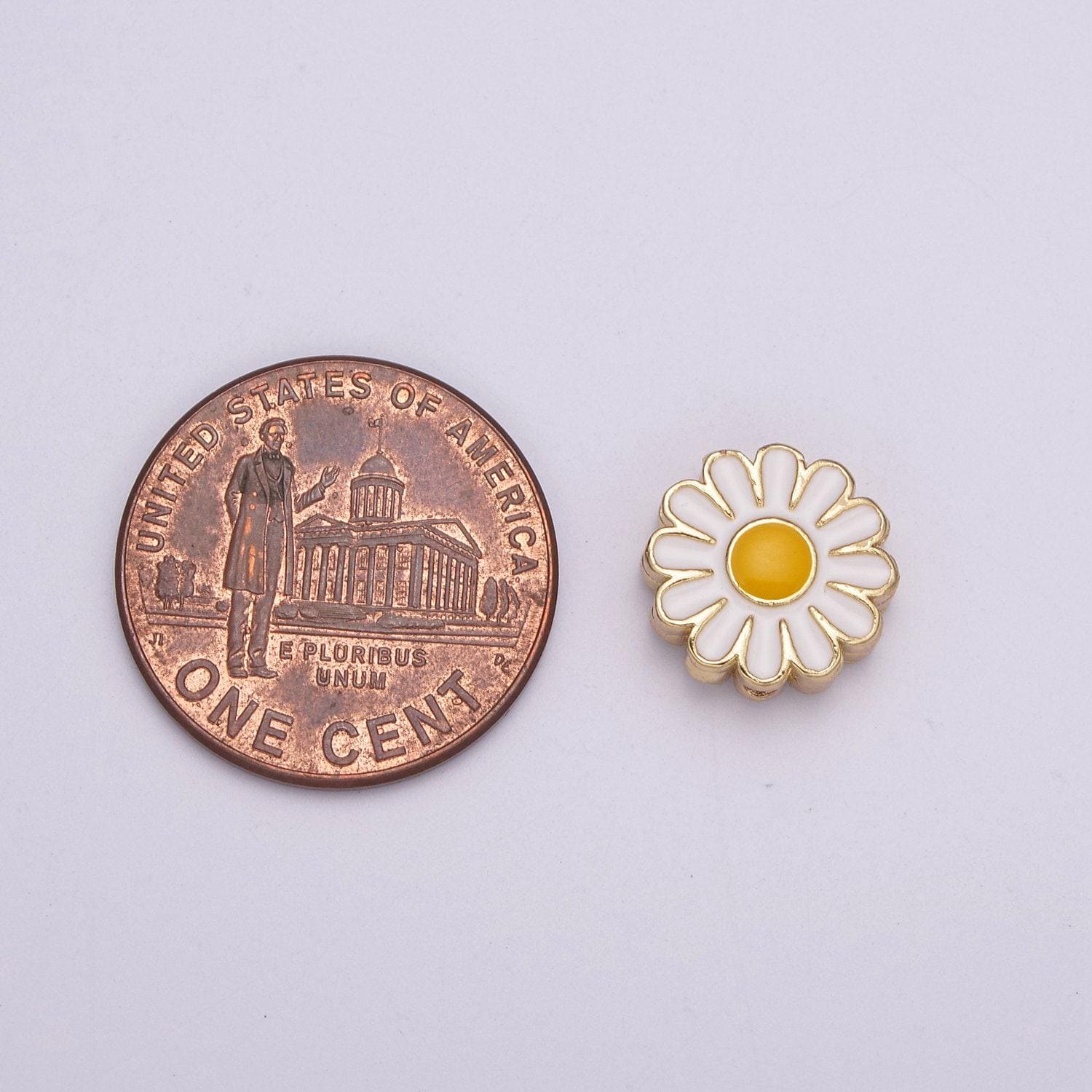 Dainty daisy flower bead spacer pretty white flower enamel bead spacer for bracelet component