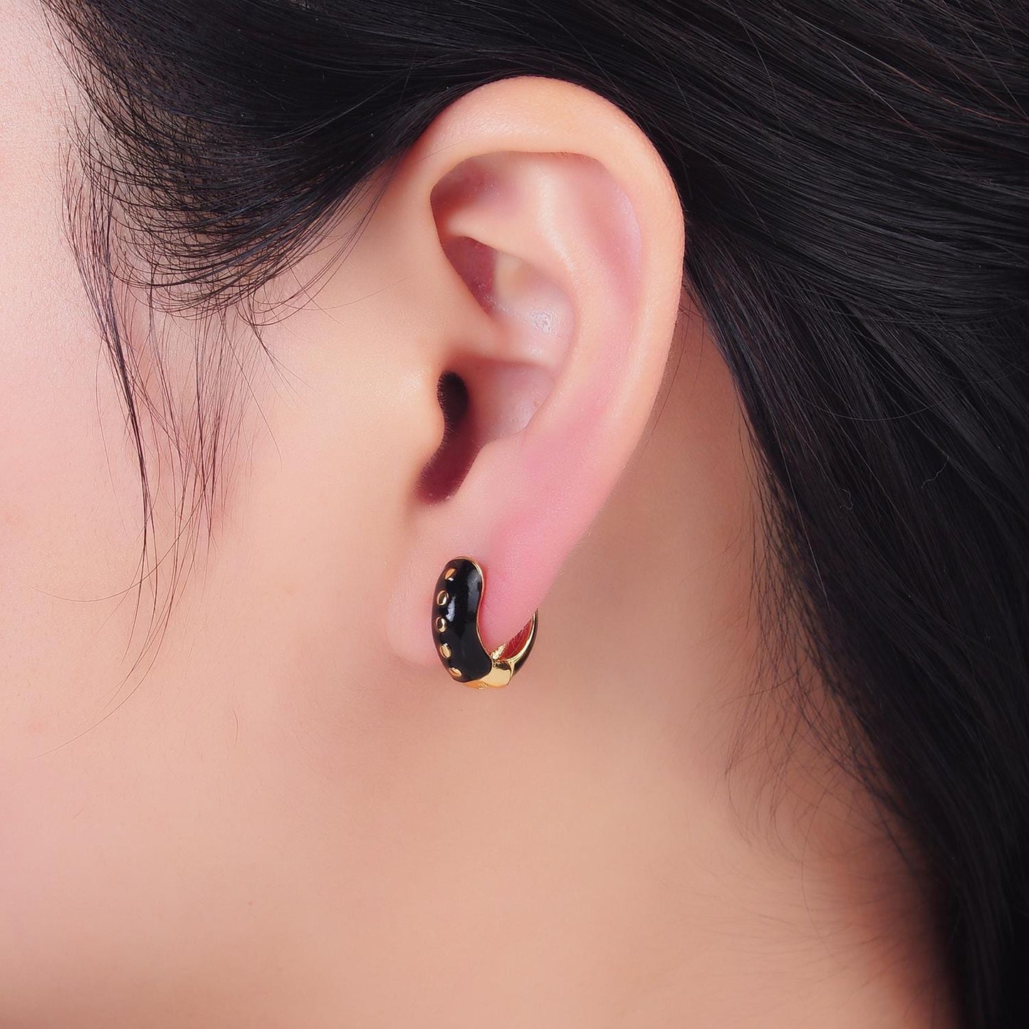 14mm Huggie colorful neon enamel gold hoop earring, pink, green ,black, white Hoop earring multi color small Jewelry T108