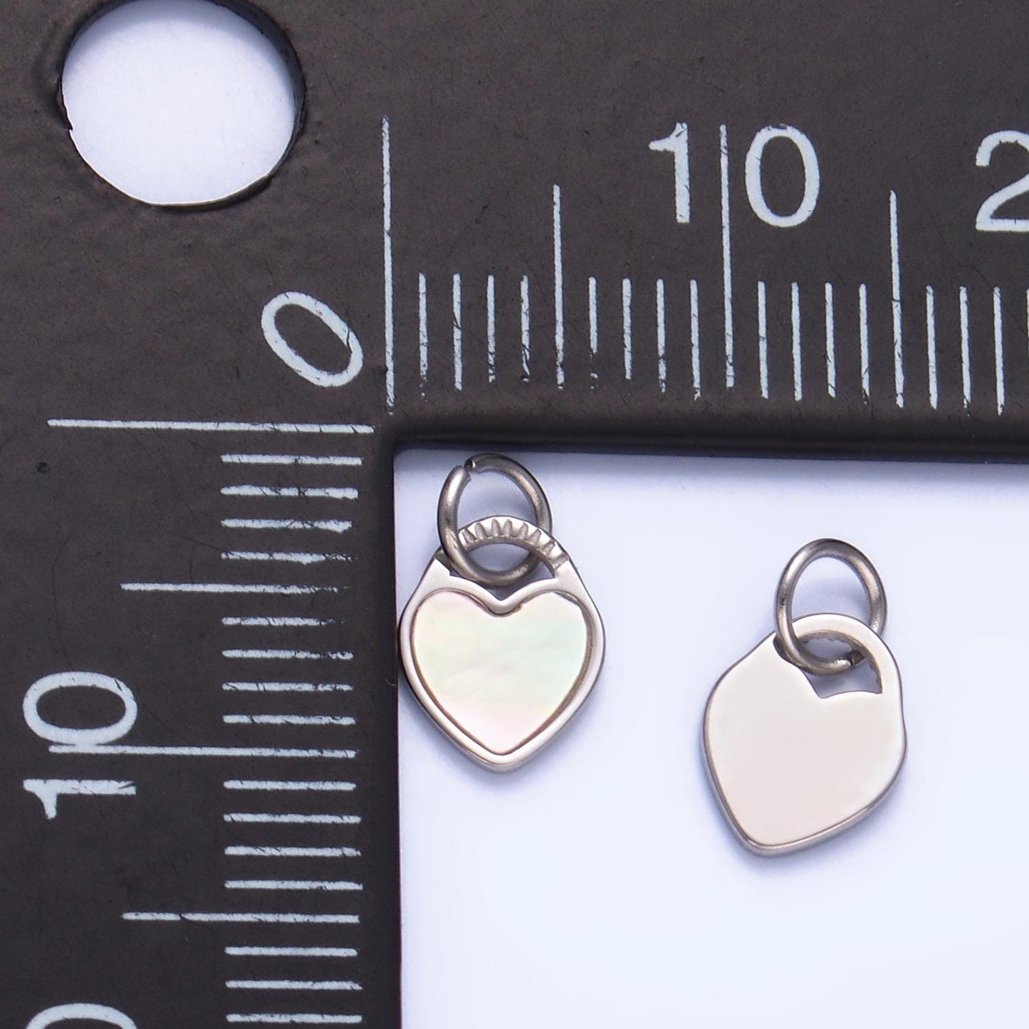 PVD Gold Plating Stainless Steel Heart Charm Shell Pearl Love Charm | P644
