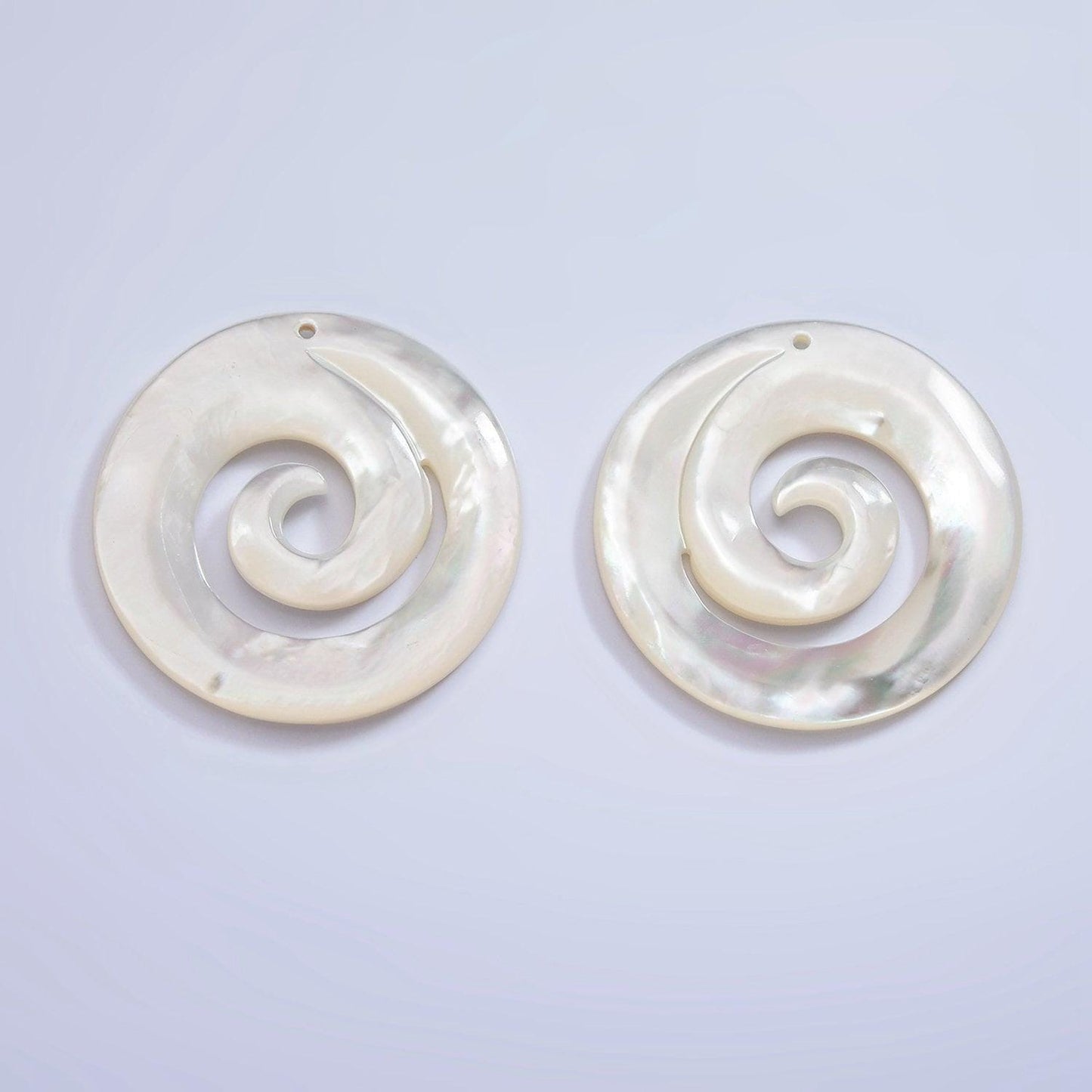 1x mop pearl round swirl pendants, white fresh water pearl coin charm spiral wave beach inspired for necklace earring supply 30mm size