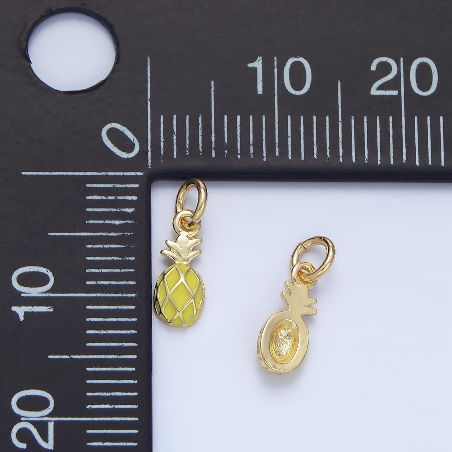 Yellow-green mini pineapple 234k gold filled enamel fruit charm | x-831