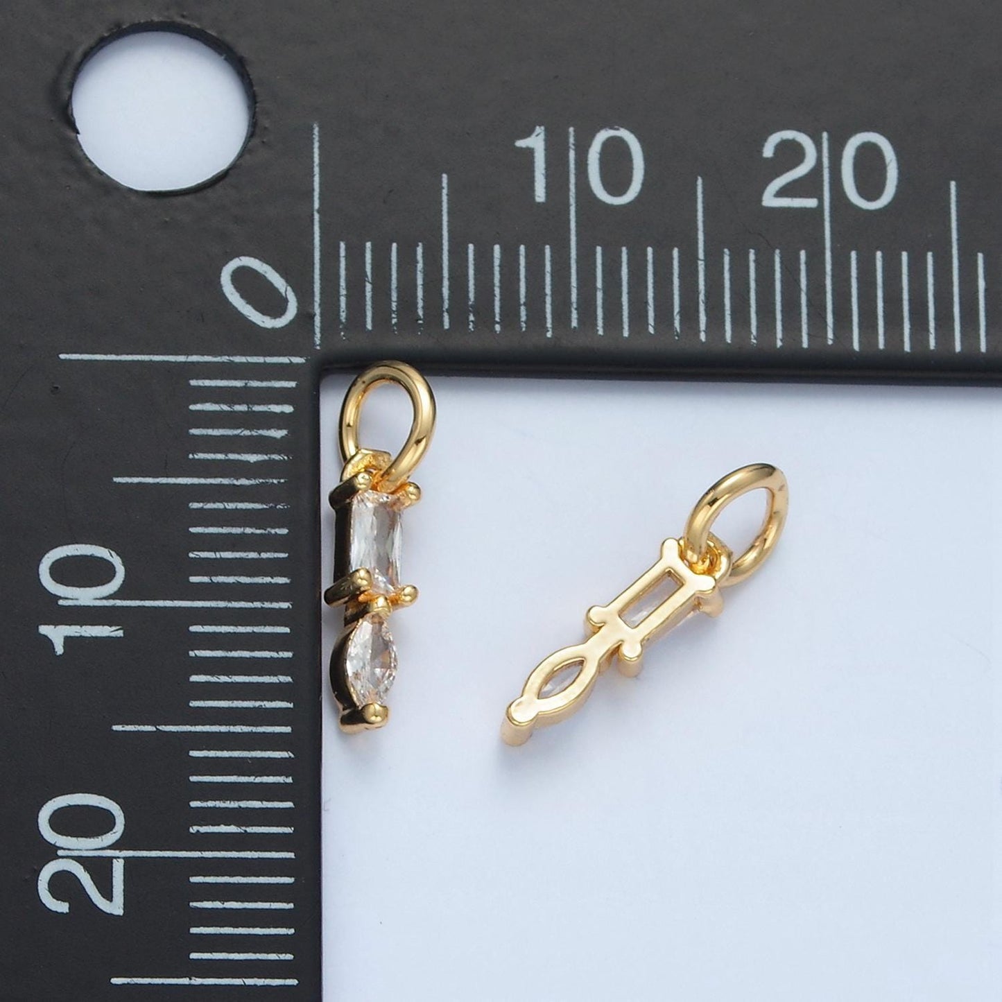 Tiny baguette cz linear 24k gold filled drop charm | x-279