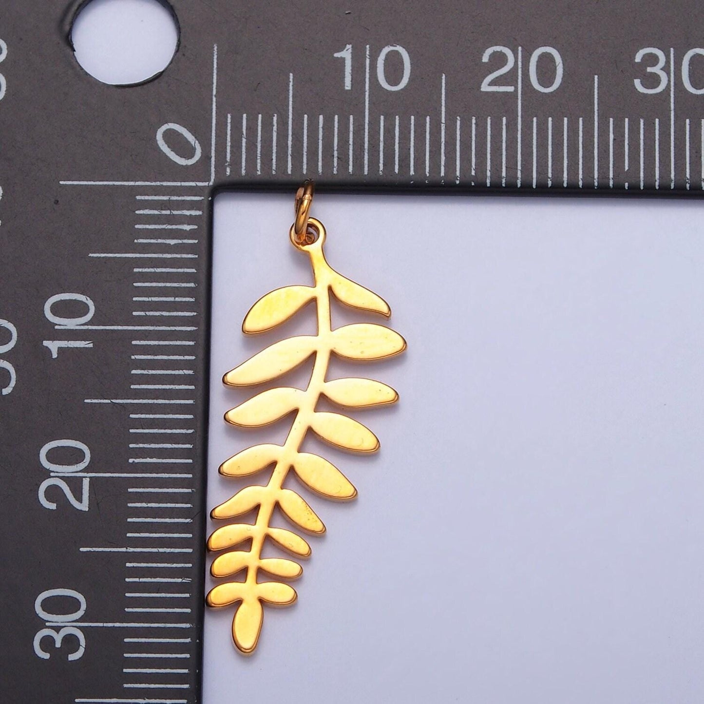 Gold filled nature leaf charm, 32mmx11.5mm minimalist plant charm for diy jewelry making, w-253