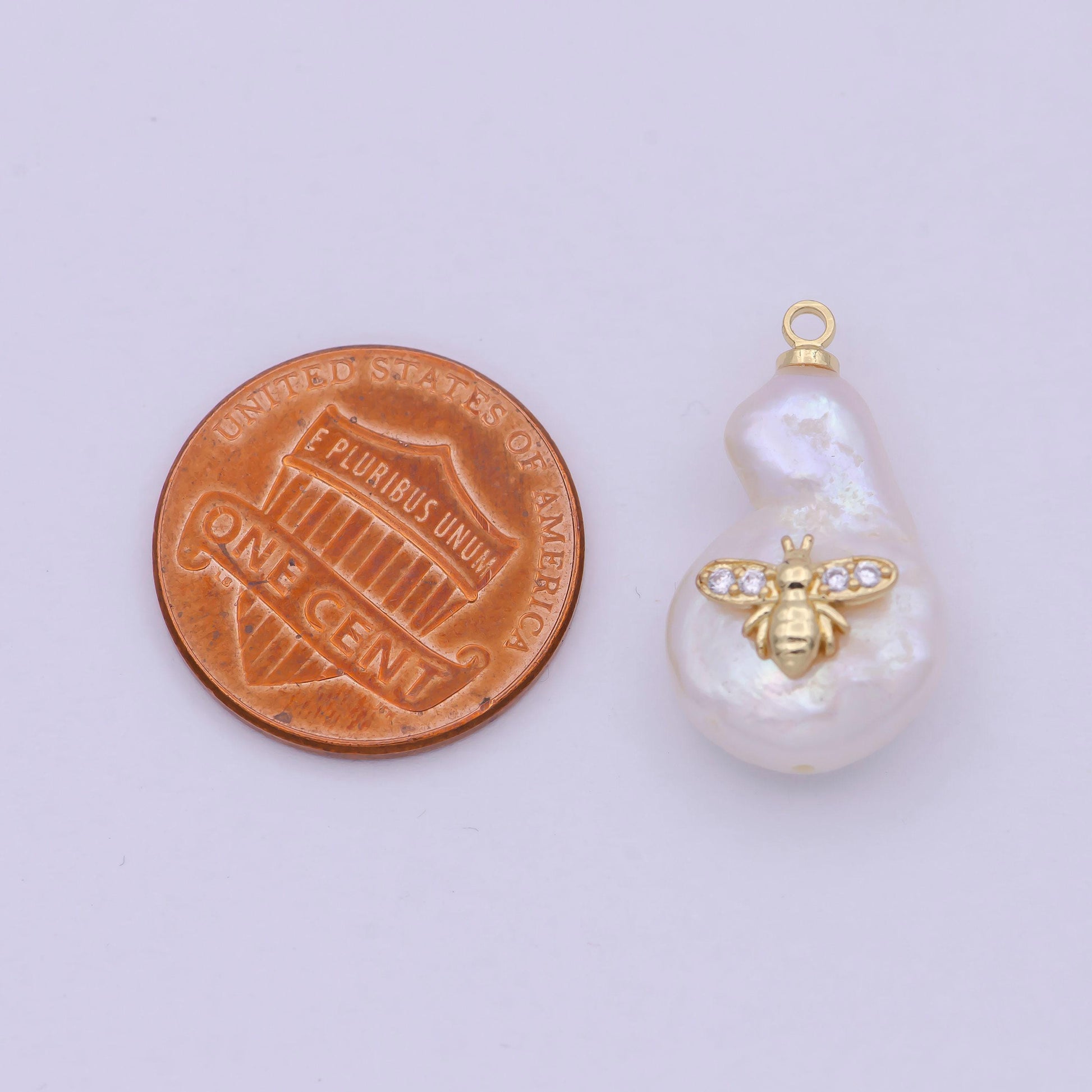 1 pc gold filled micro pave bee on pear freeform pearl charm for necklace bracelet earring pendant jewelry supply | p-1827