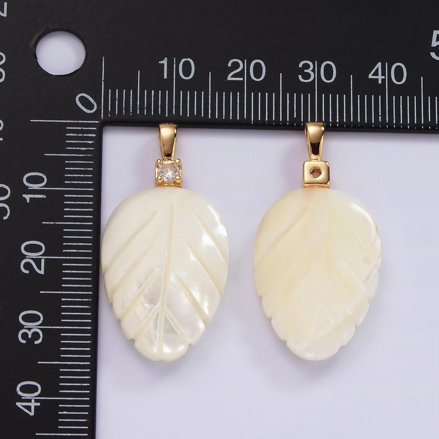 14k gold filled 35mm clear cz shell pearl nature leaf pendant | p-1652