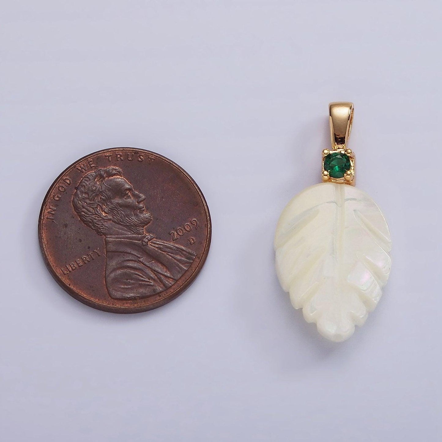 14k gold filled 27.5mm green cz shell pearl nature leaf pendant | p1637