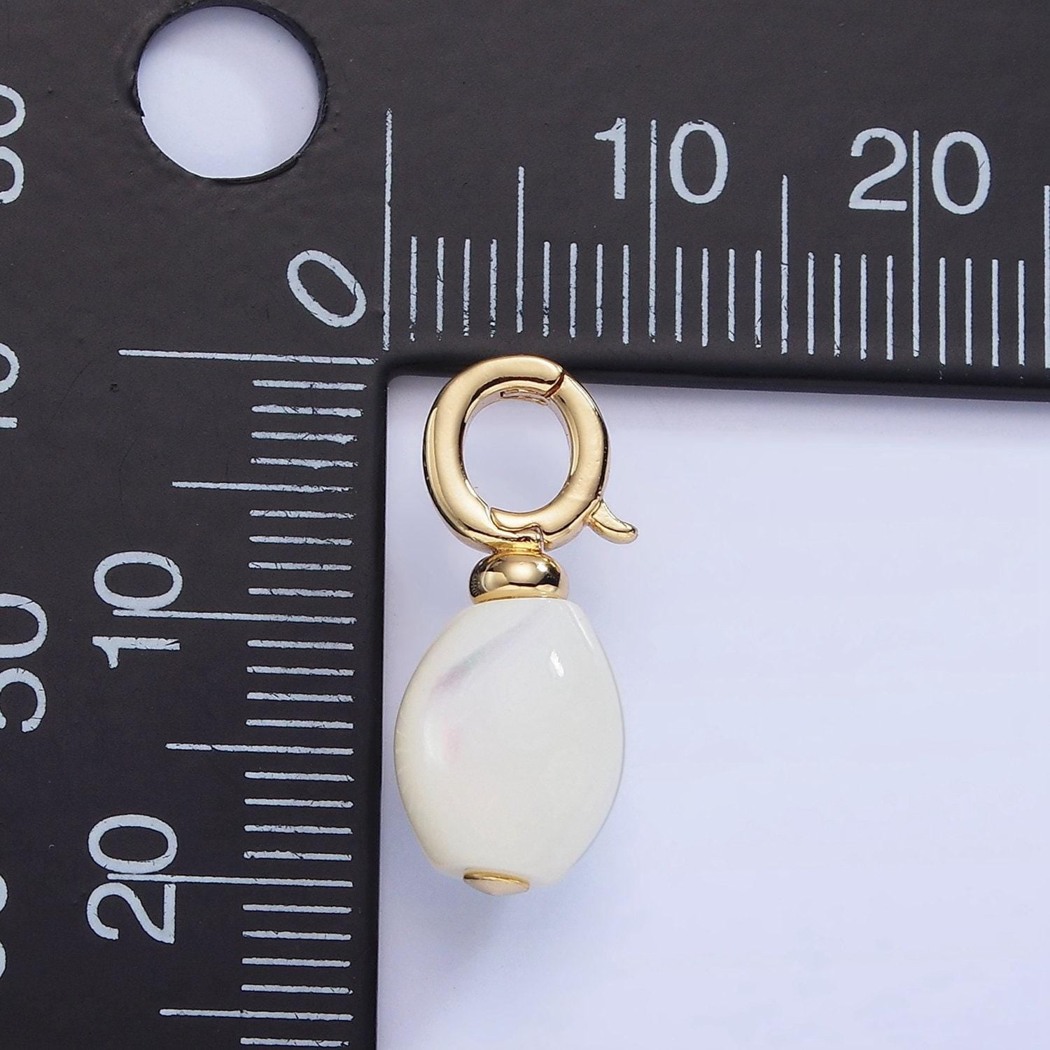 Beautiful white oval pear pearl charm teardrop genuine freshwater wedding pearls pendant p1588