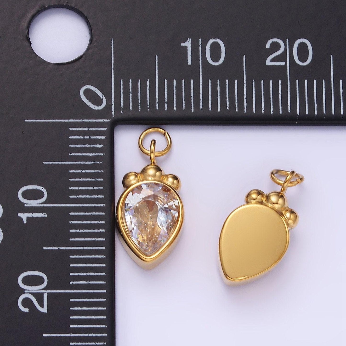 Stainless steel teardrop cz, carrot add-on charm | p-956
