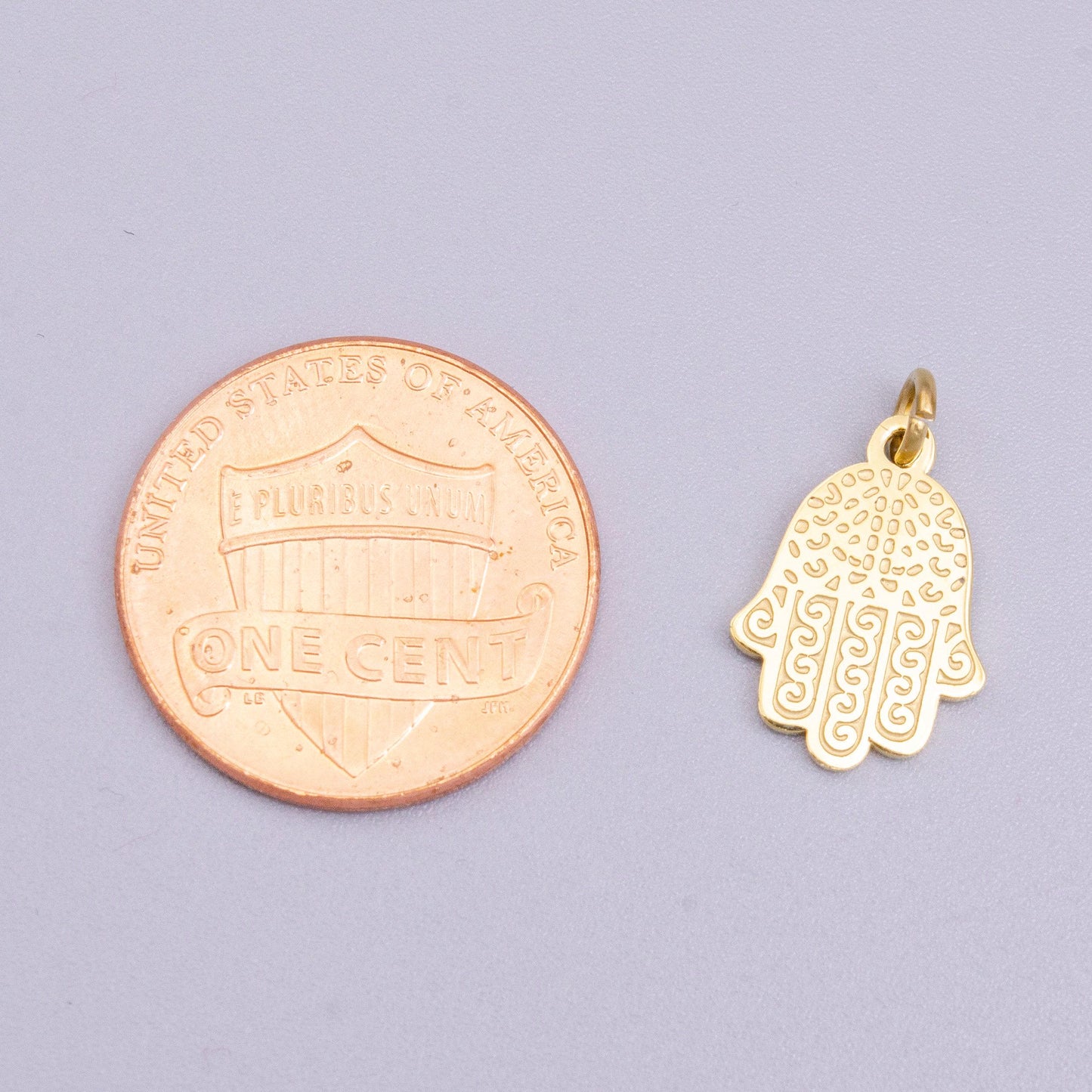 Stainless steel hamsa hand curl doodle engraved charm in gold & silver | p-917