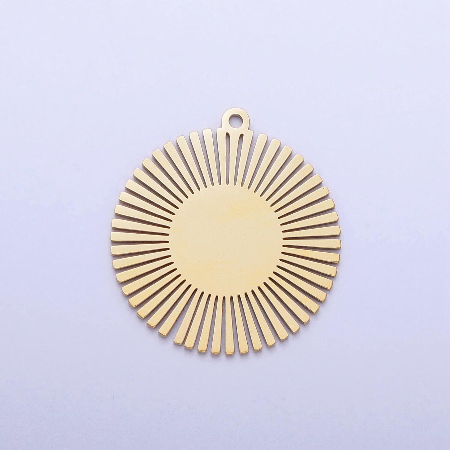 Dainty stainless steel sunburst charm in gold silver medallion sun circle pendant for necklace earring lead nickel free tarnish free p-908