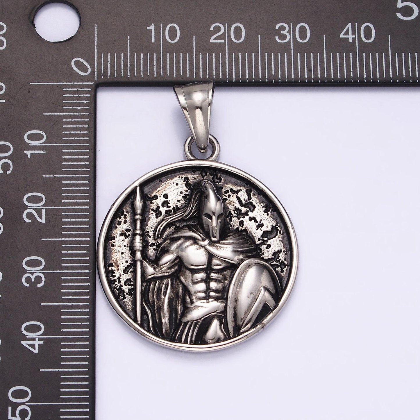 Stainless steel 35mm warrior soldier spear shield round pendant | p824