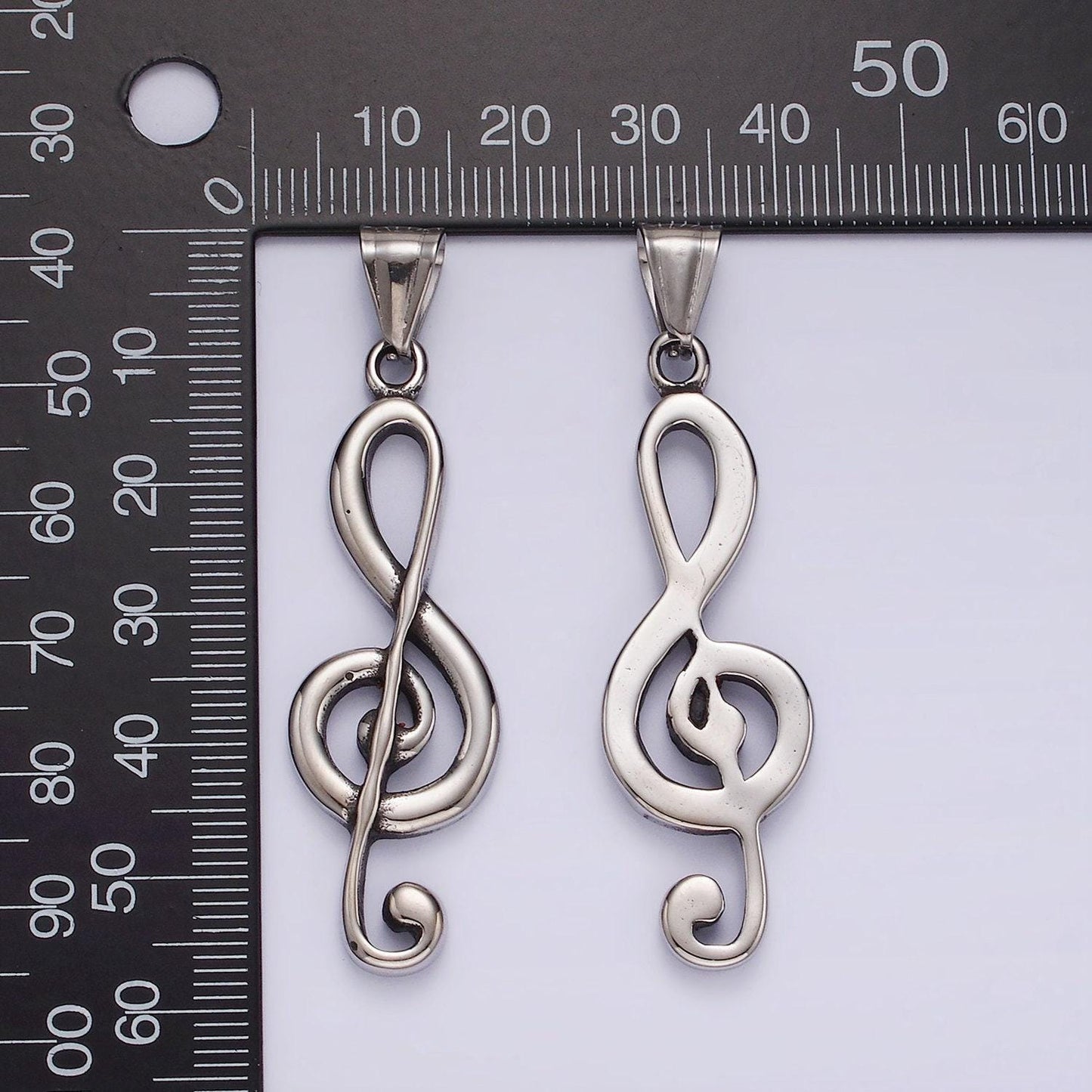 Stainless steel treble g-clef musical symbol pendant | p-1192
