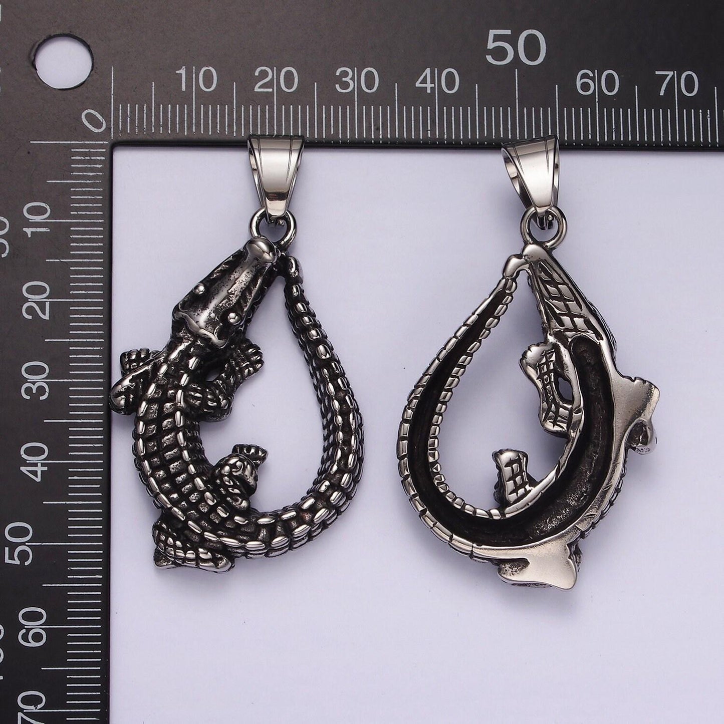 Stainless steel alligator charm silver crocodile pendant animal lizard jewelry inspired pendant | p-1177